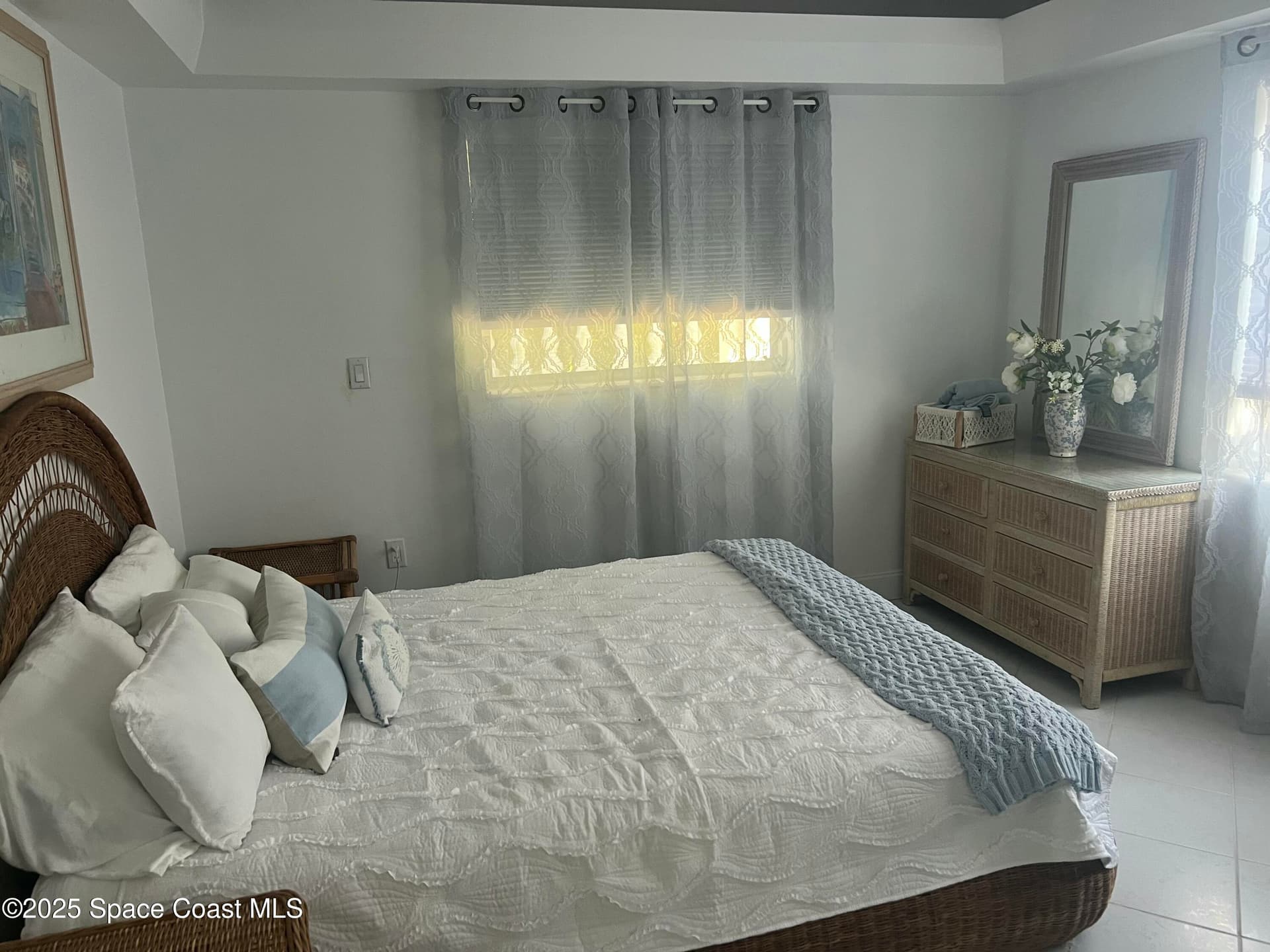 345 S Point Court photo 17