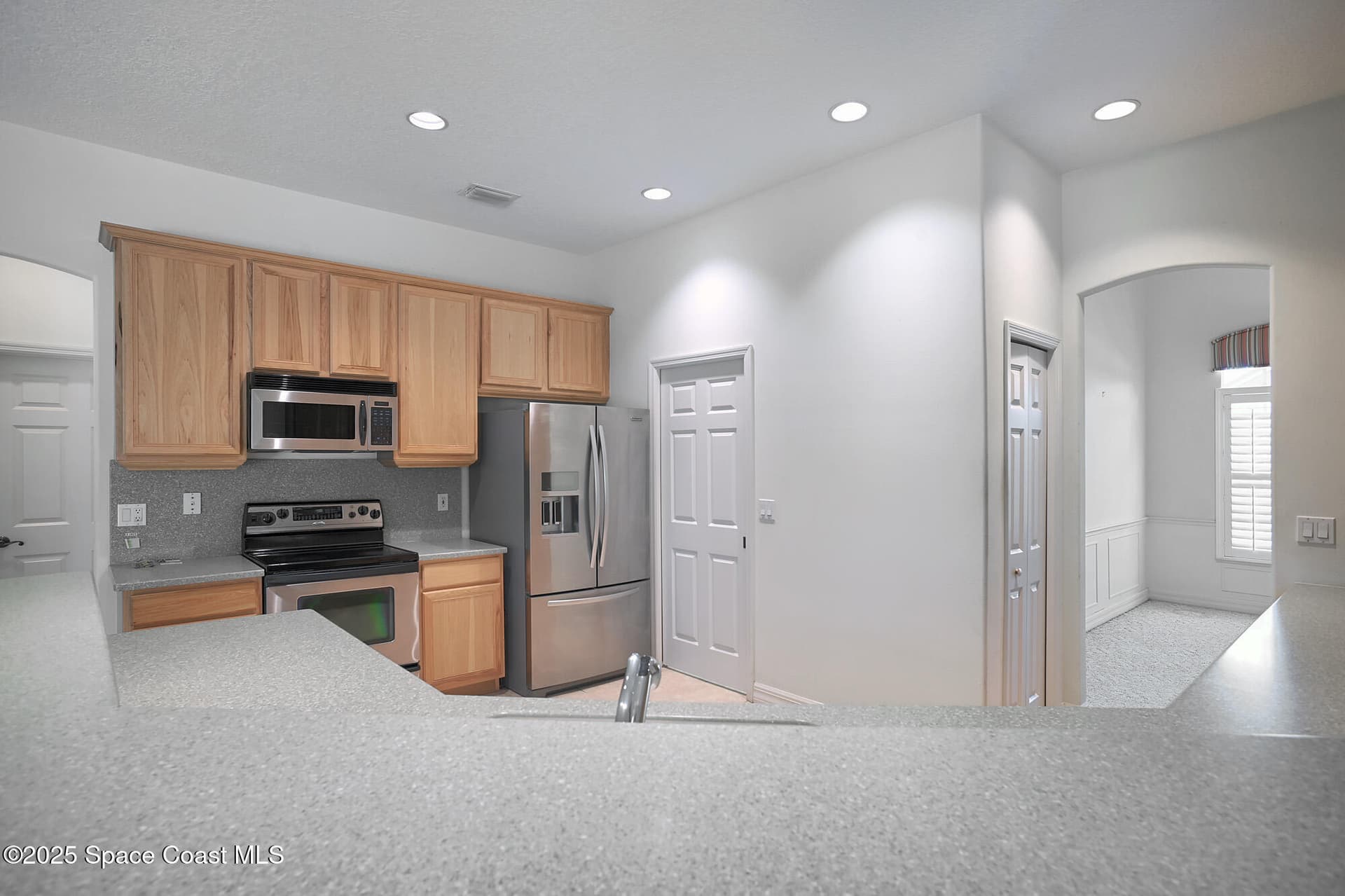 5357 Solway Drive photo 4