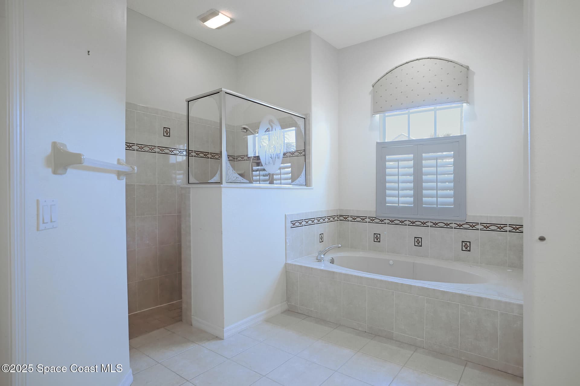 5357 Solway Drive photo 12