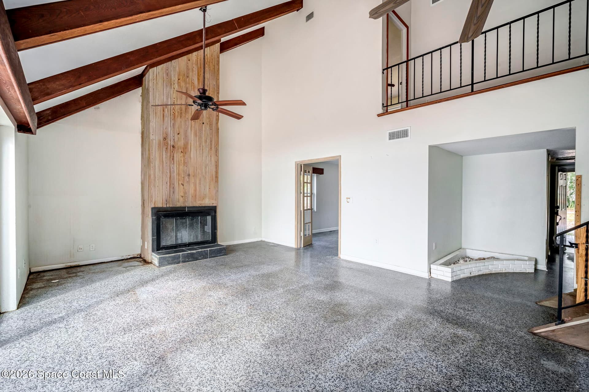 535 Robinhood Drive photo 7