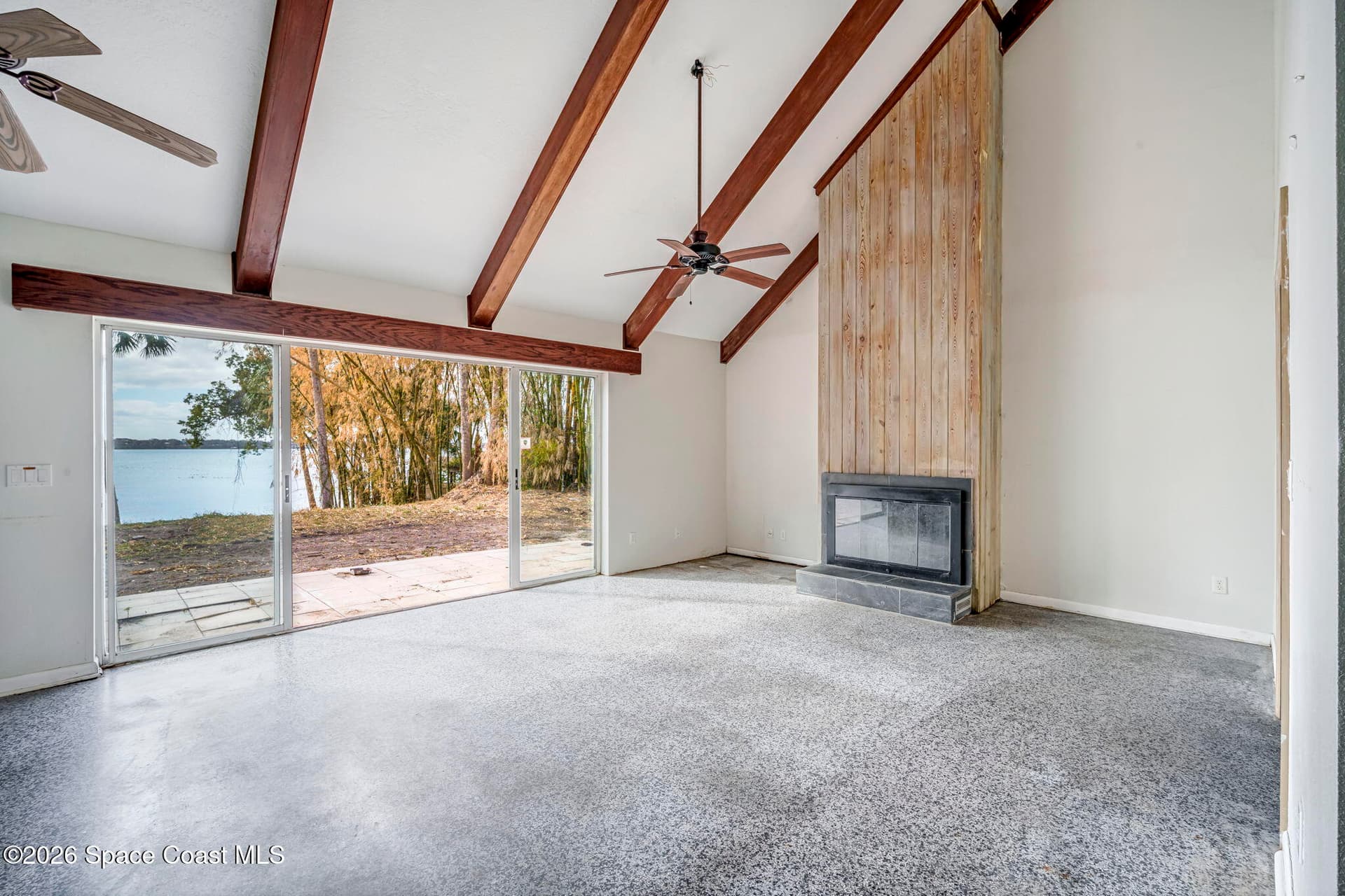 535 Robinhood Drive photo 11
