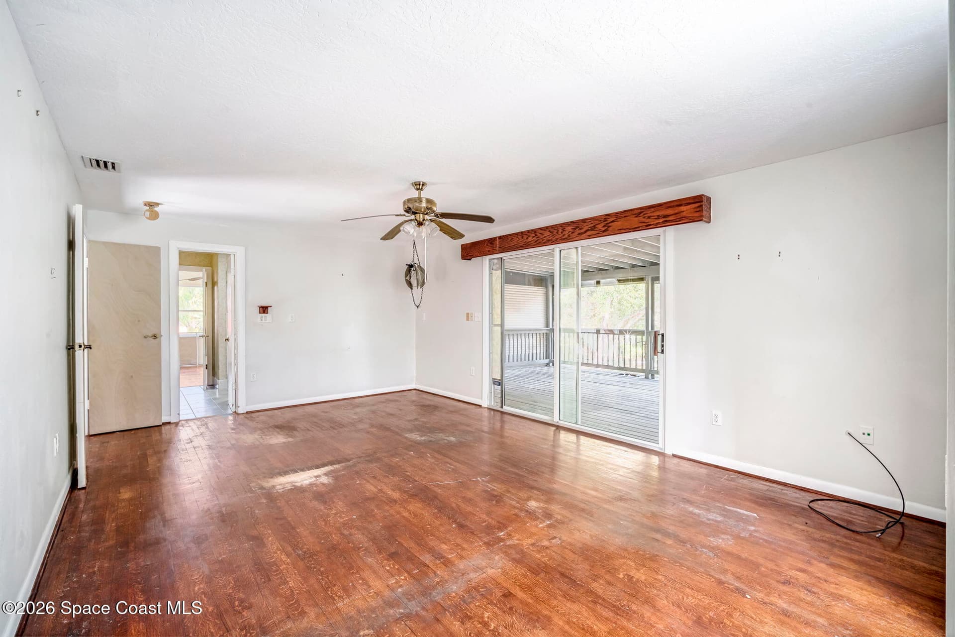 535 Robinhood Drive photo 18