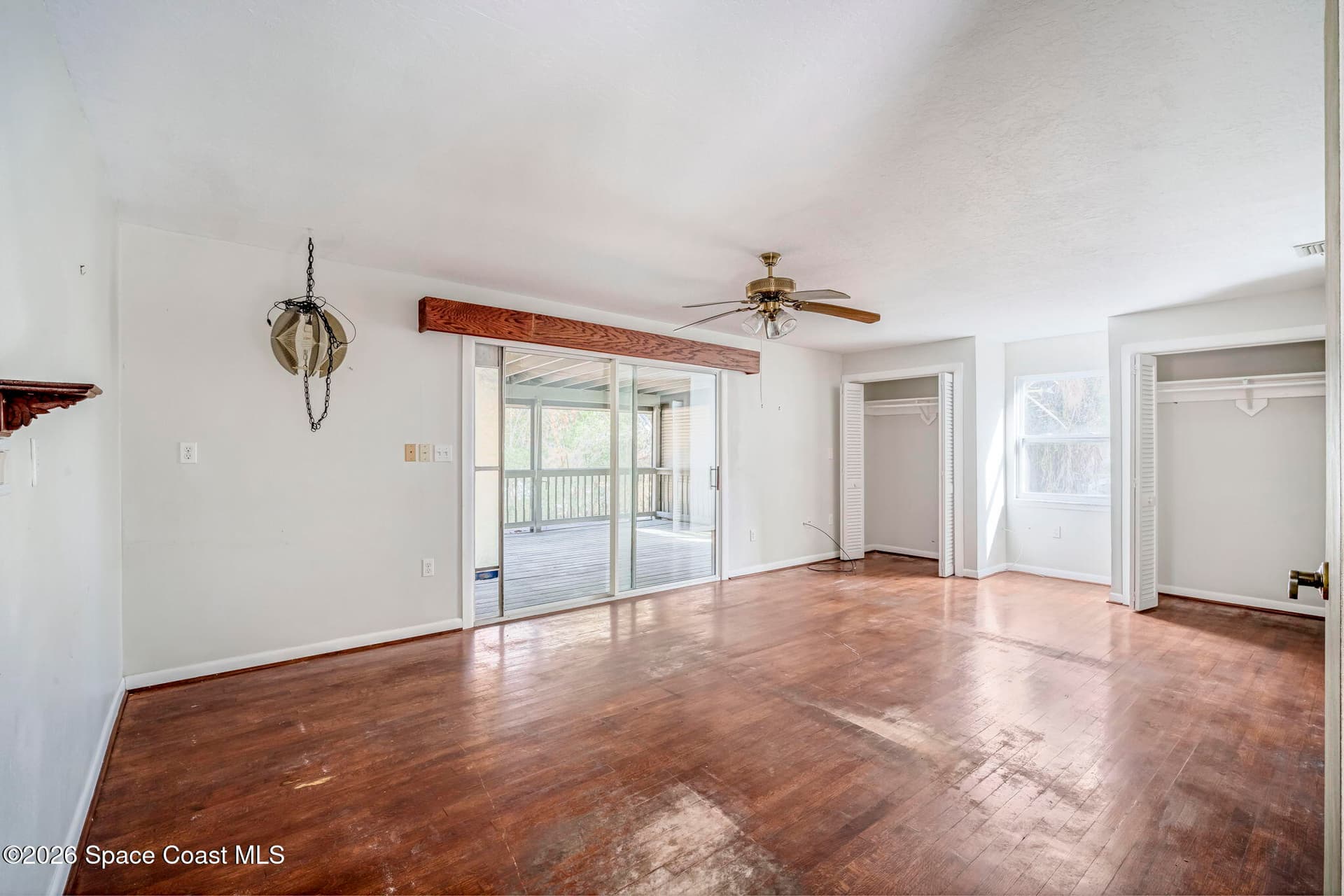 535 Robinhood Drive photo 19