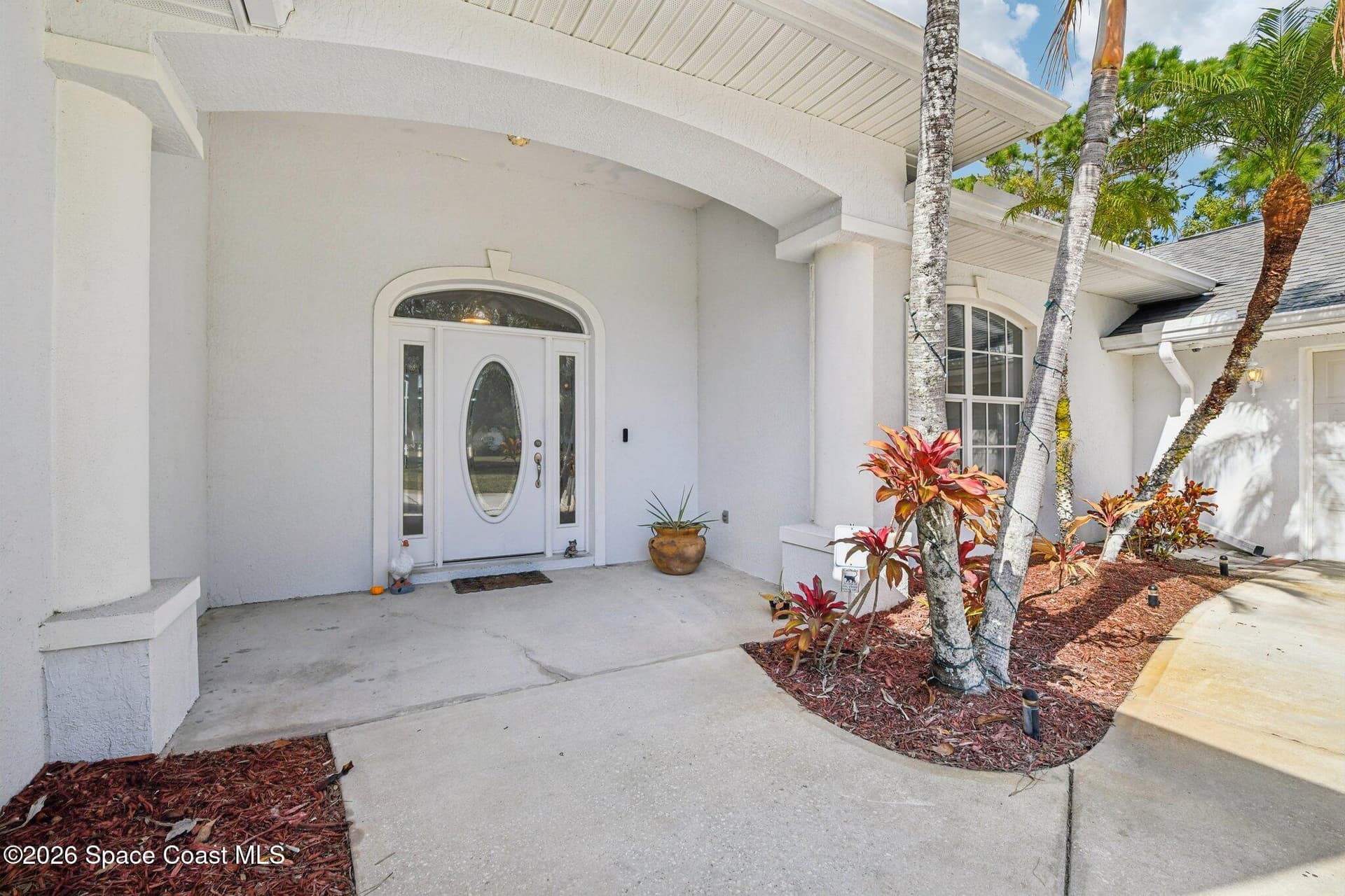 321 Brightwater Drive SE photo 2