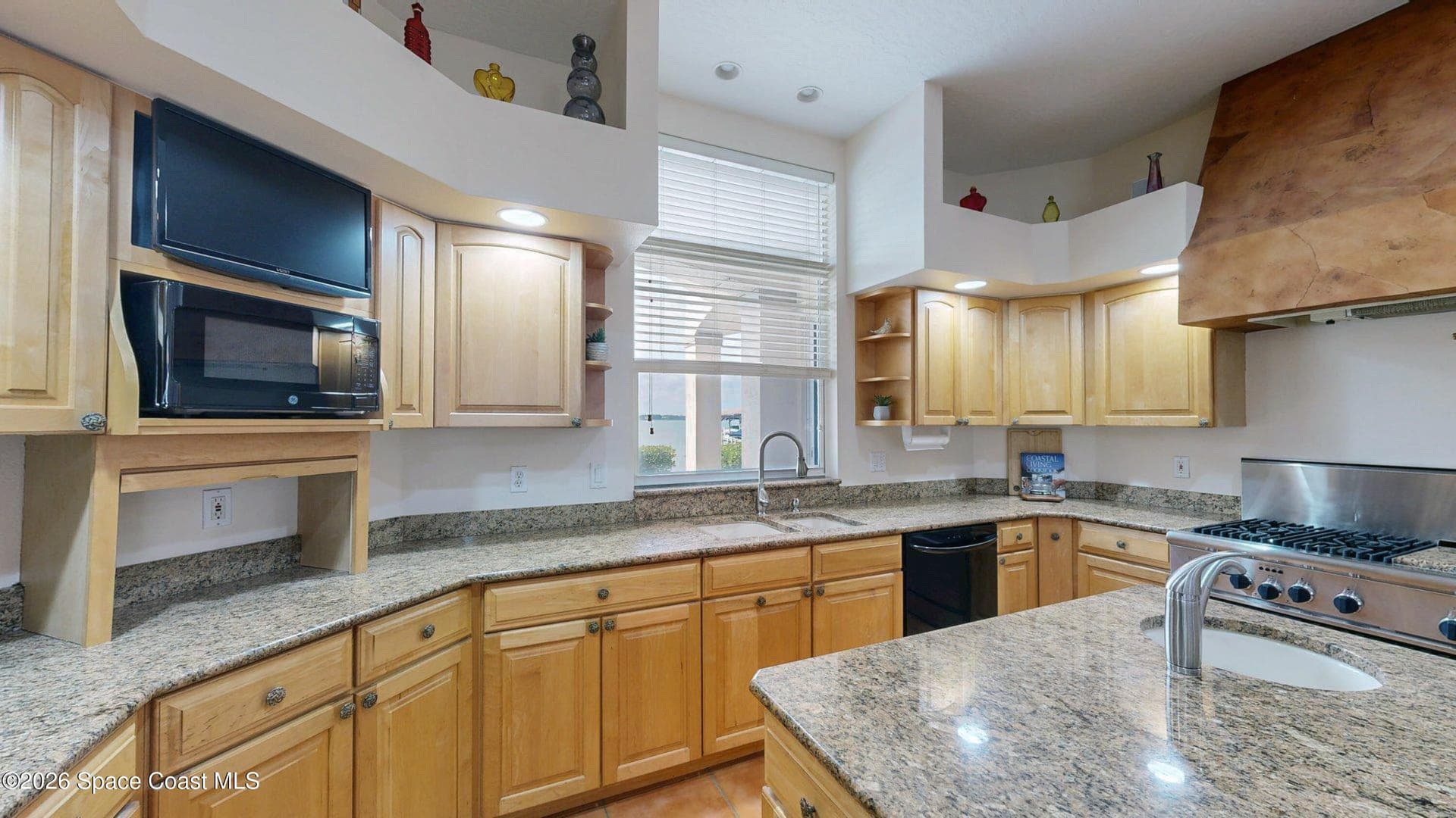 650 Loggerhead Island Drive photo 23