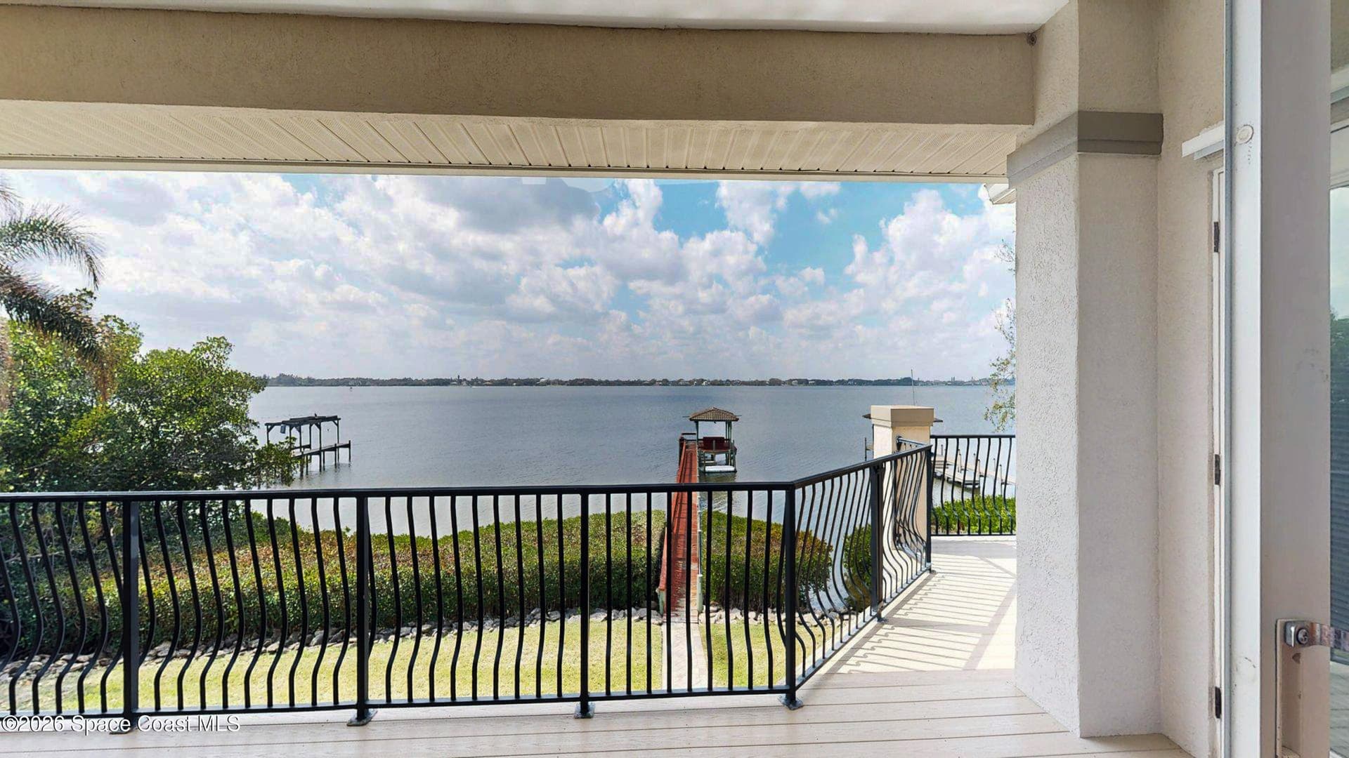 650 Loggerhead Island Drive photo 12