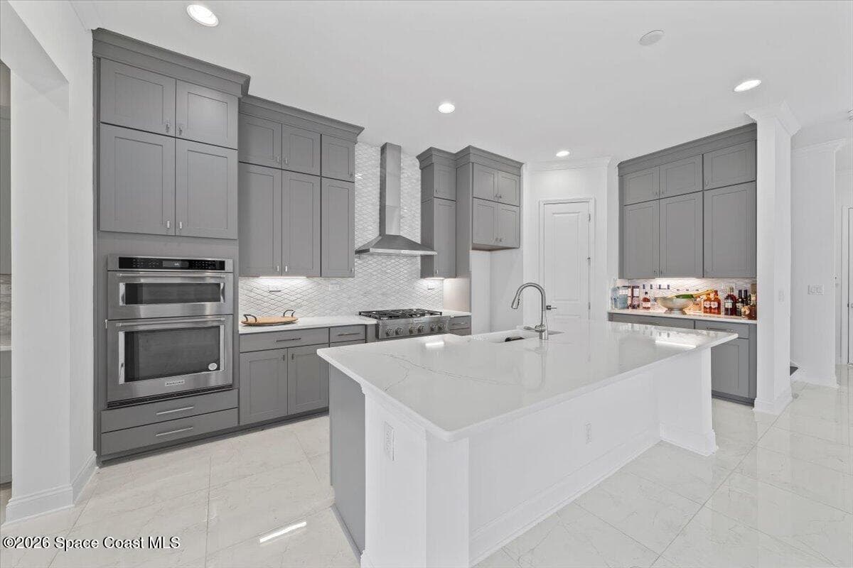 425 Marquesa Circle photo 13