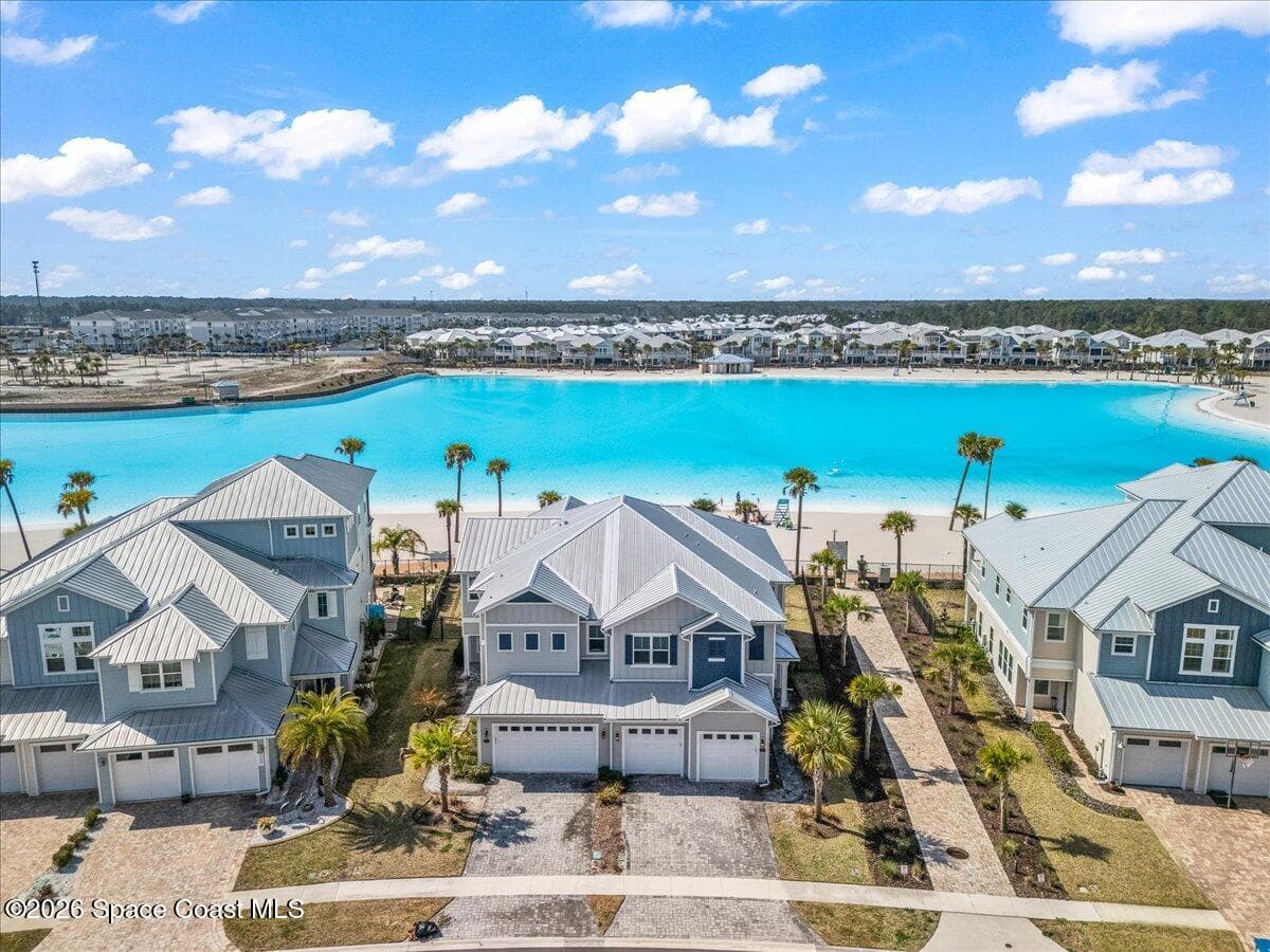 425 Marquesa Circle photo 2