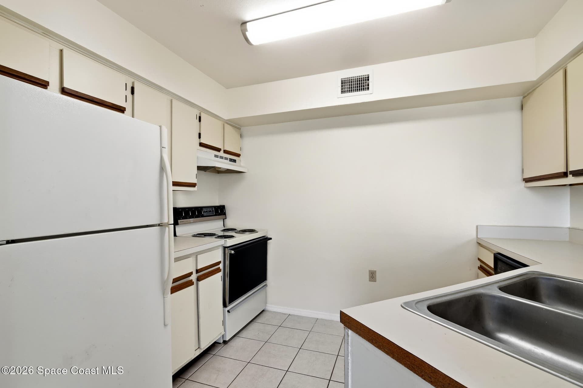 7060 N Highway 1 Aa-102 photo 8