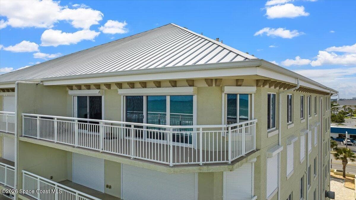 1125 N Highway A1A 501 photo 4