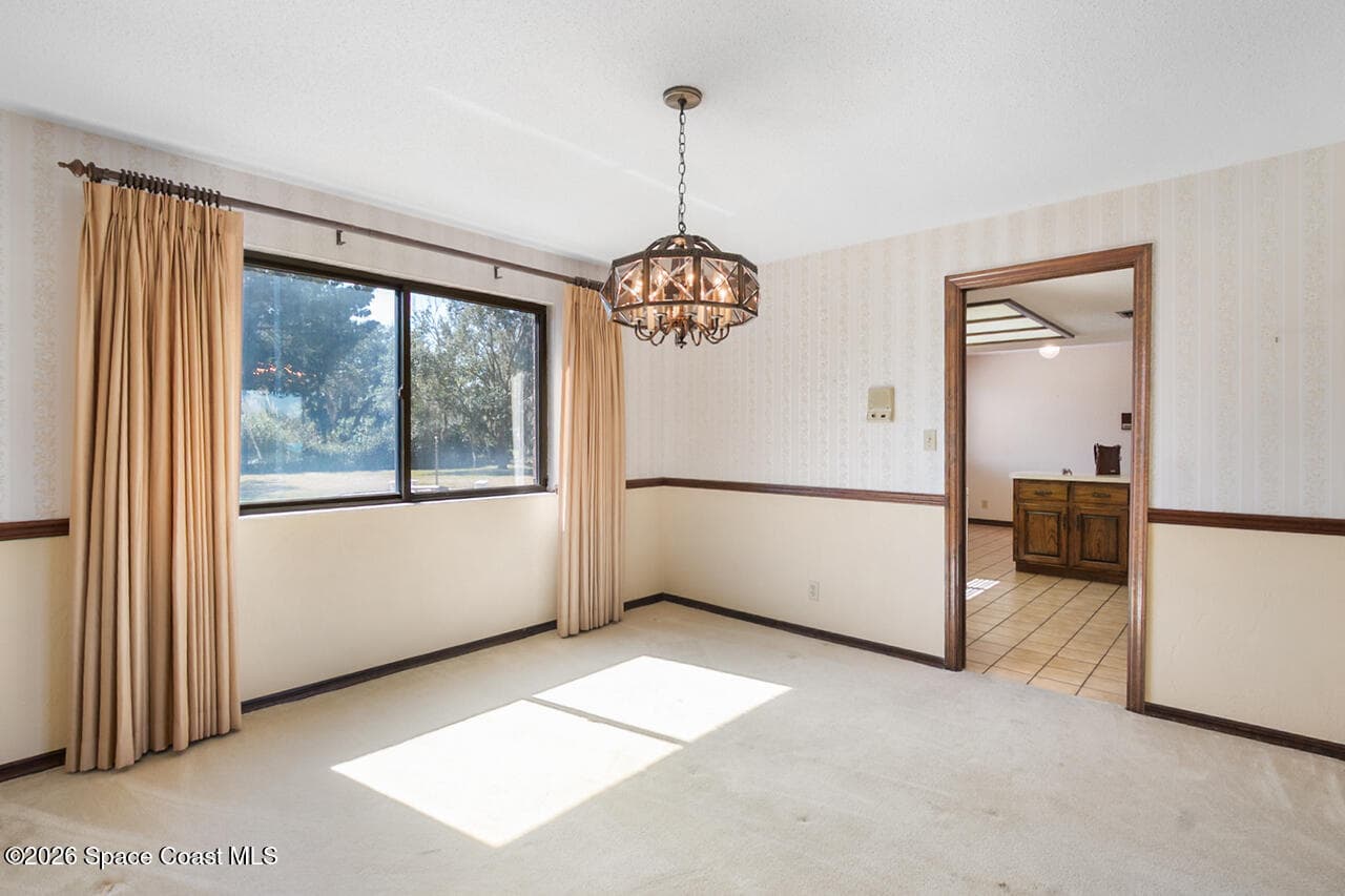 330 Sanchez Avenue photo 9