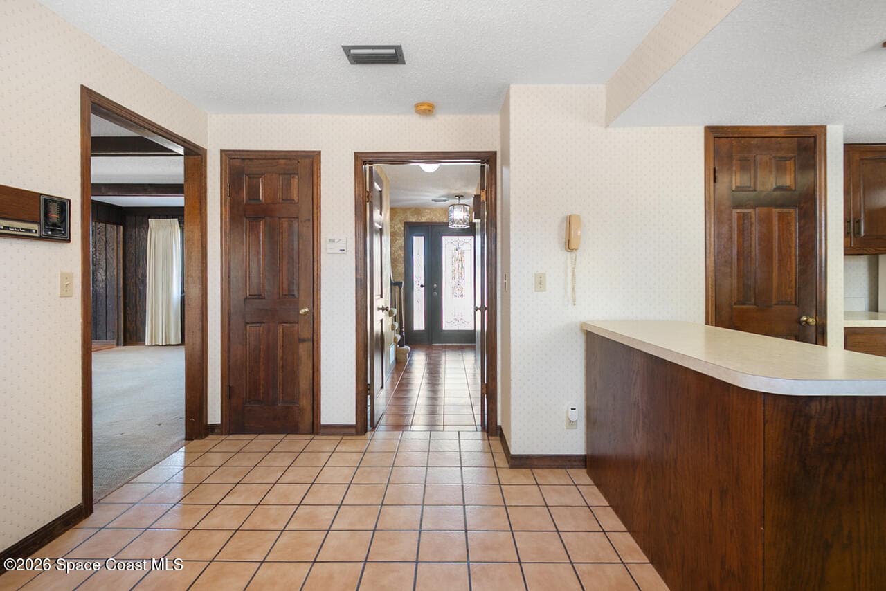 330 Sanchez Avenue photo 13