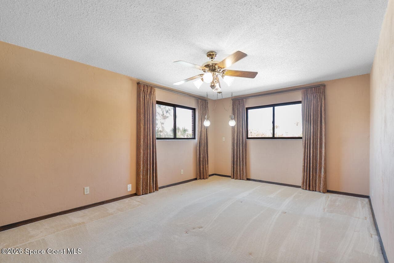 330 Sanchez Avenue photo 20
