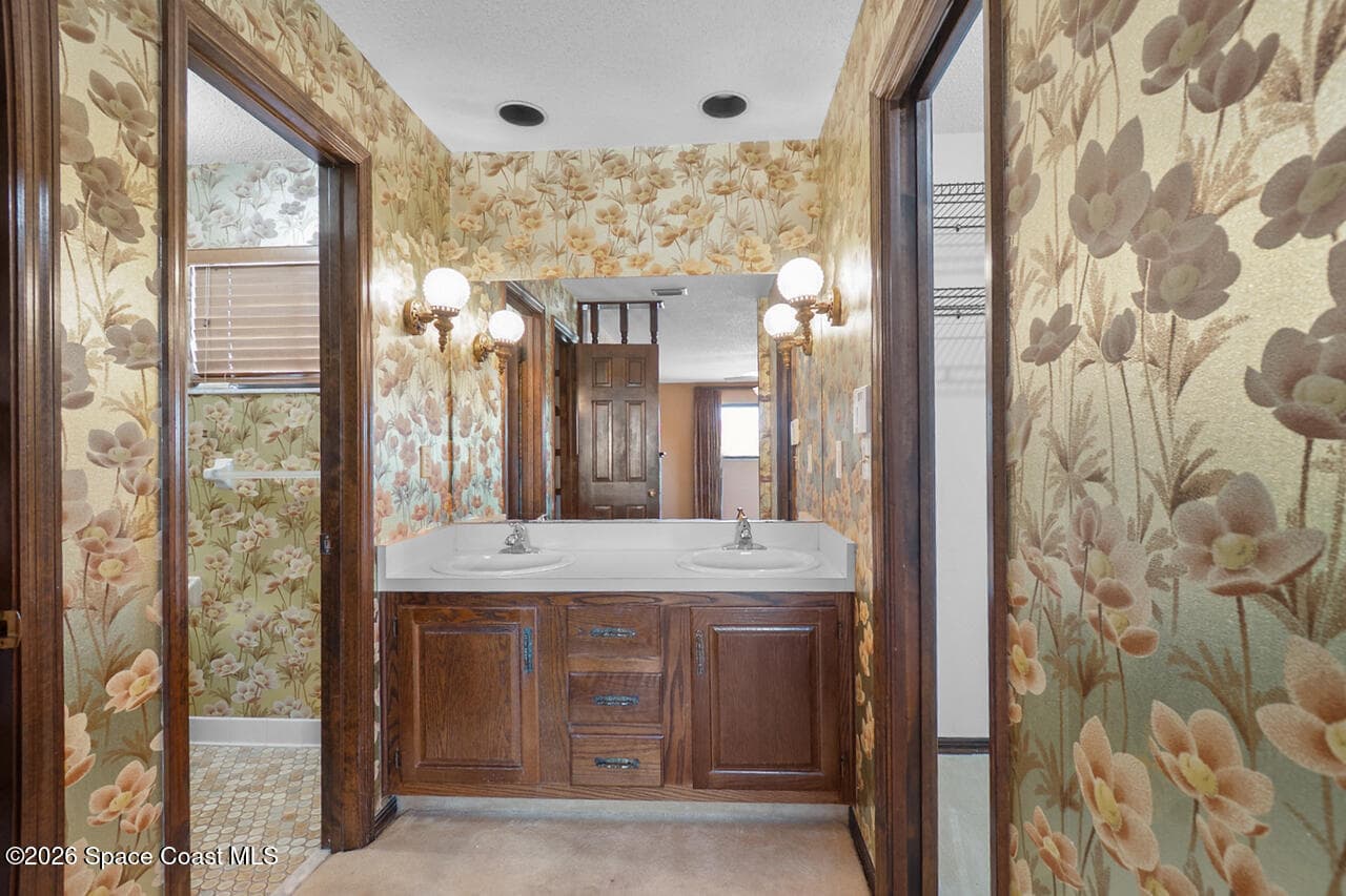 330 Sanchez Avenue photo 22