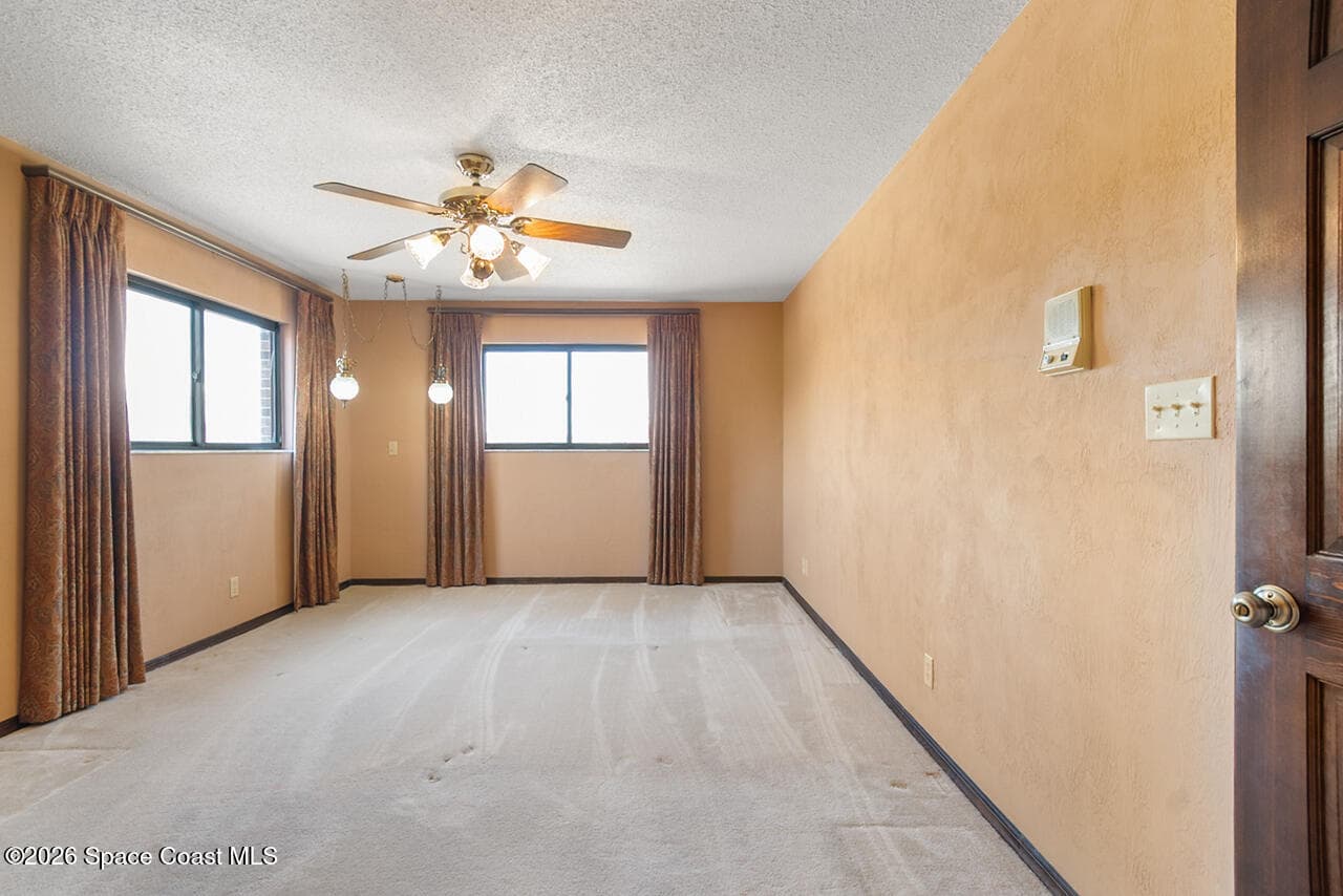 330 Sanchez Avenue photo 25
