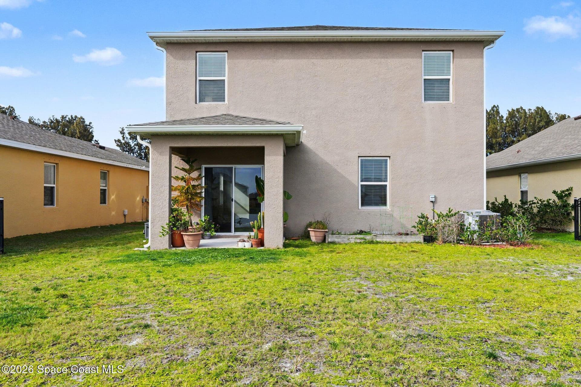 966 Trinity Street photo 4