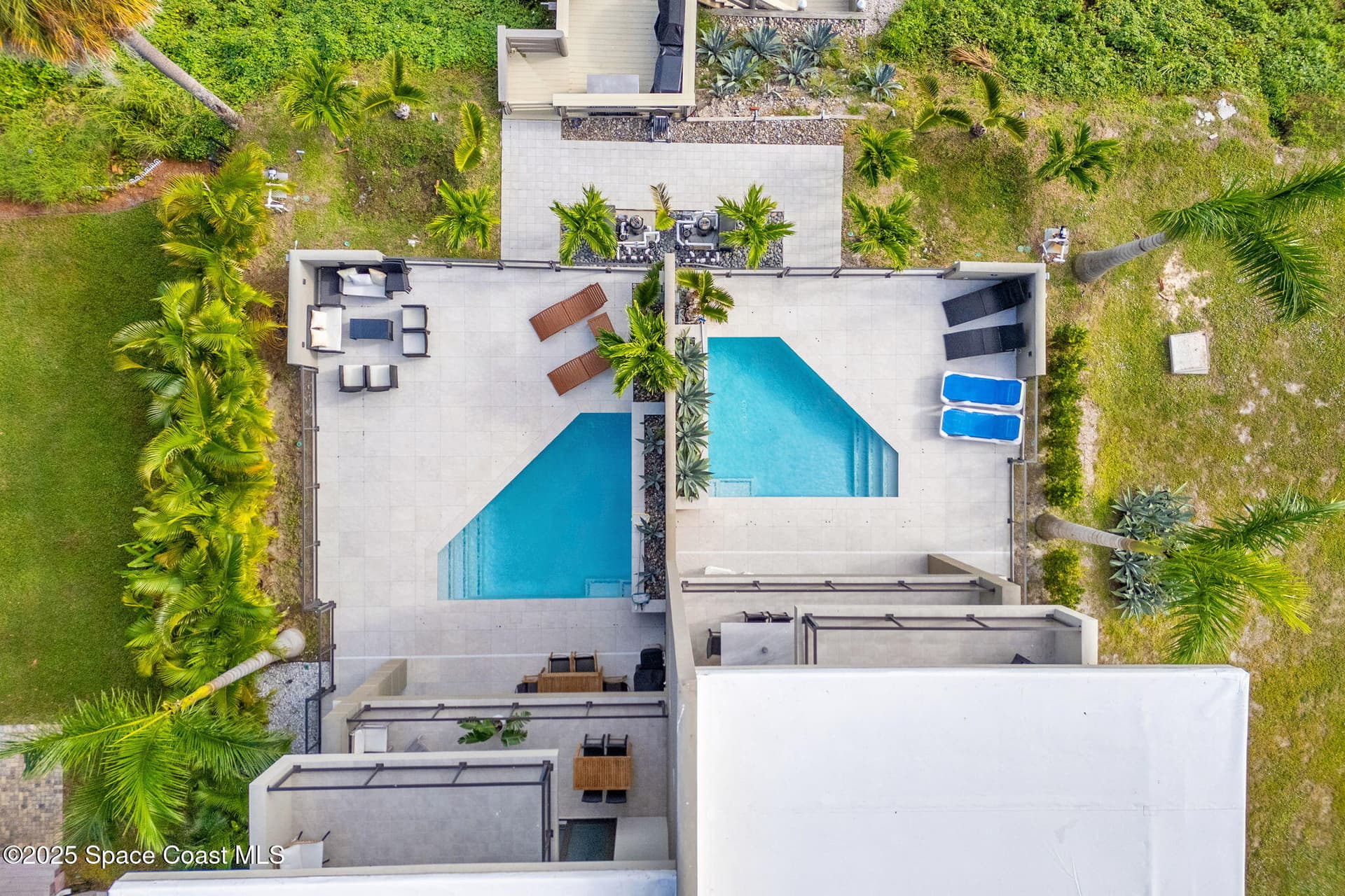 1807 Riverview Drive photo 6