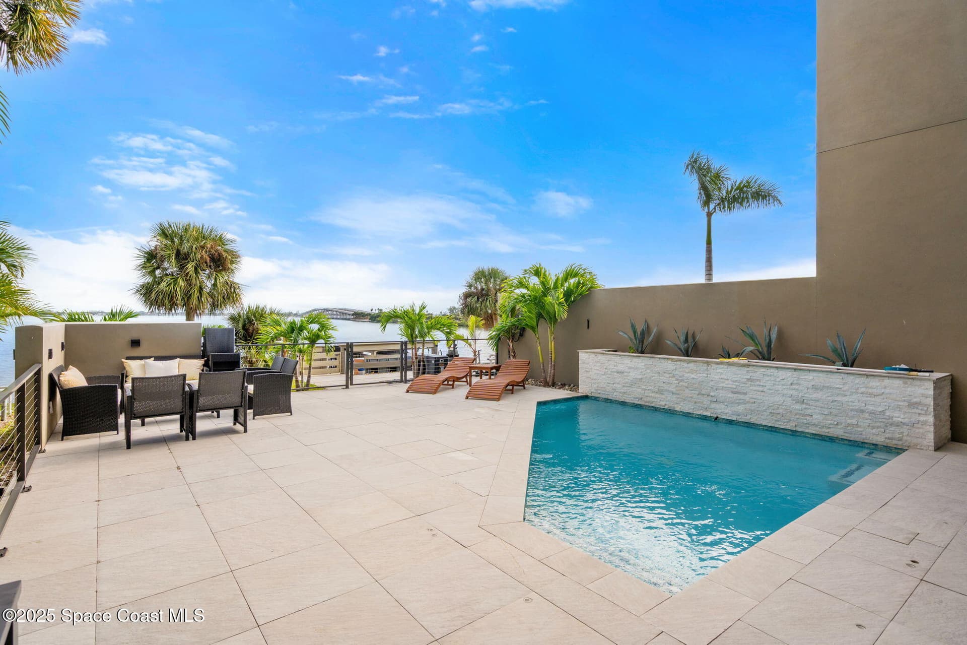 1807 Riverview Drive photo 19