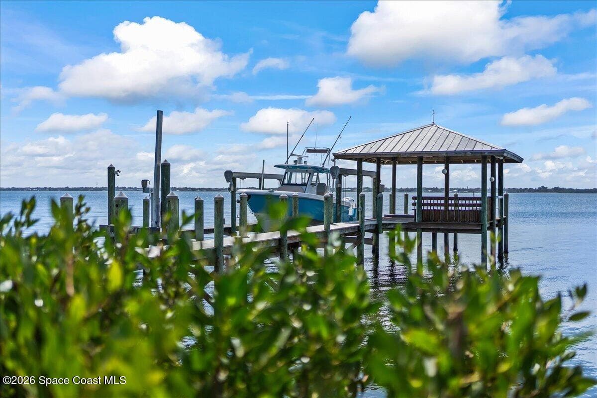 10710 S Tropical Trail photo 4