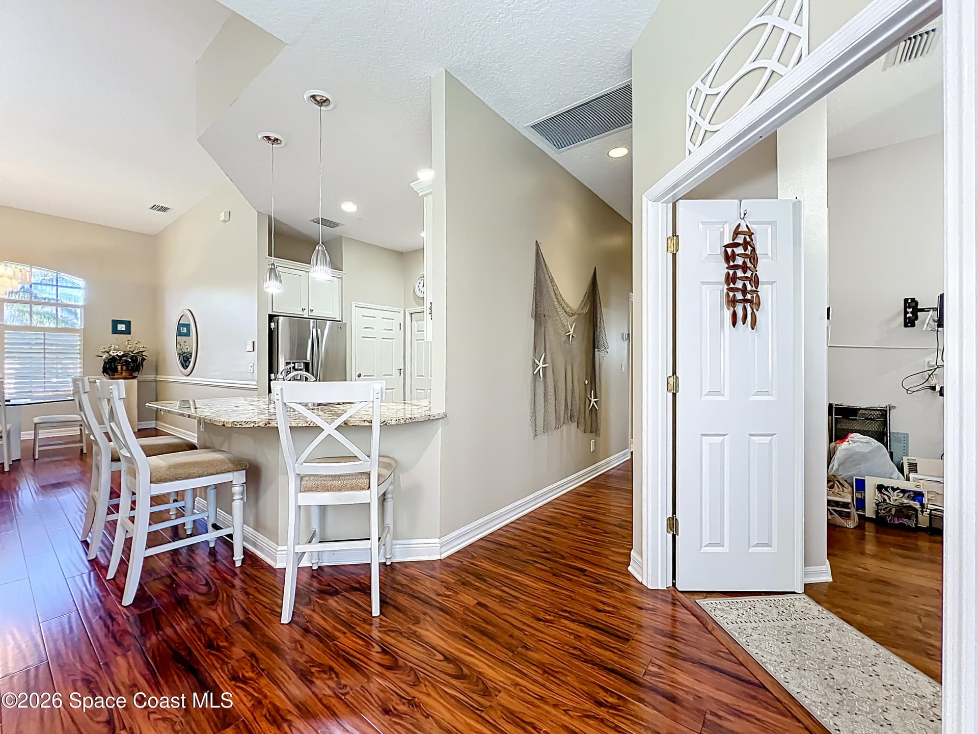 383 Pentland Drive photo 20
