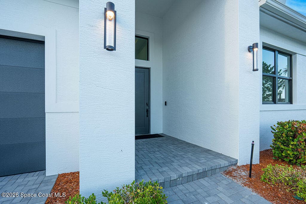 2293 SE Canopy Cove Lane photo 5