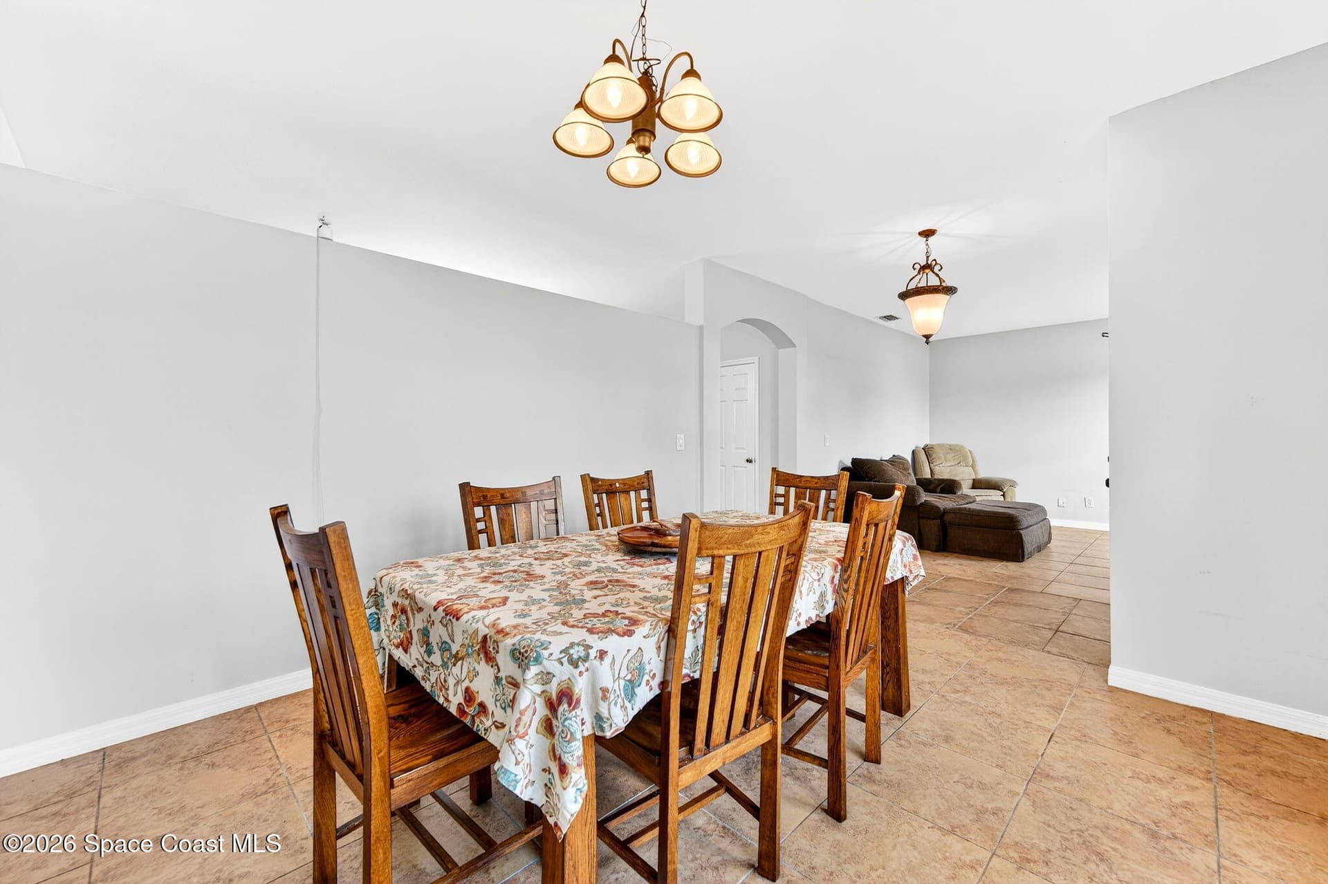 4021 Caparosa Circle photo 8