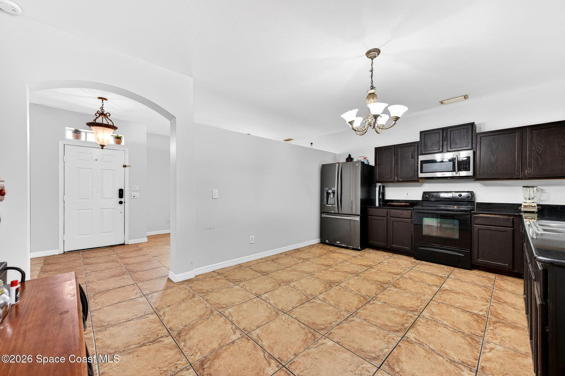 4021 Caparosa Circle photo 12