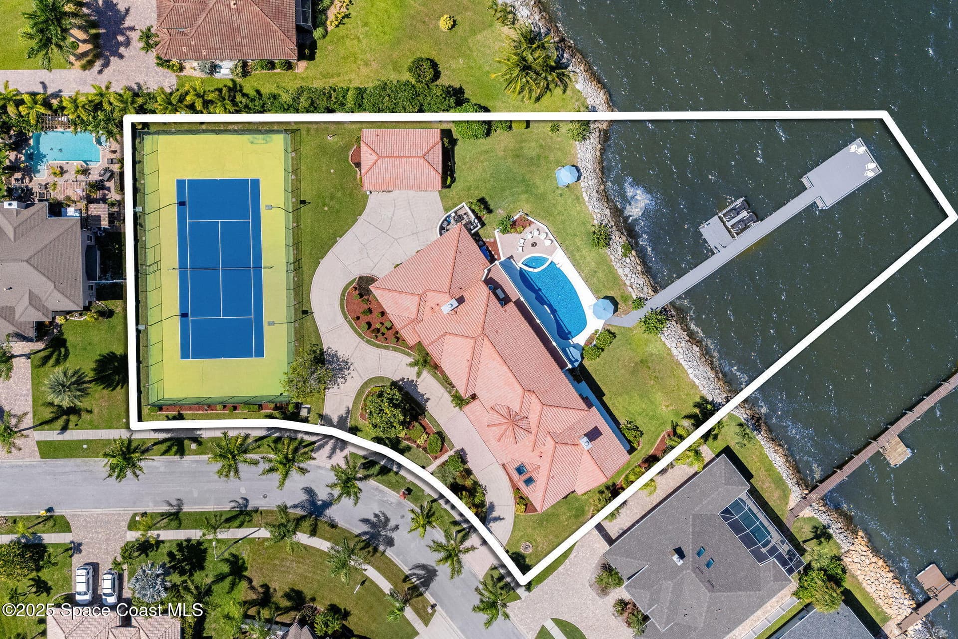 1840 Harbor Point Drive photo 3