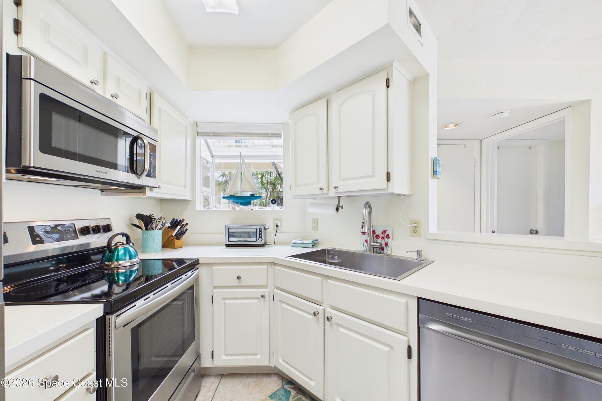 1800 Charlesmont Drive 6-107 photo 15