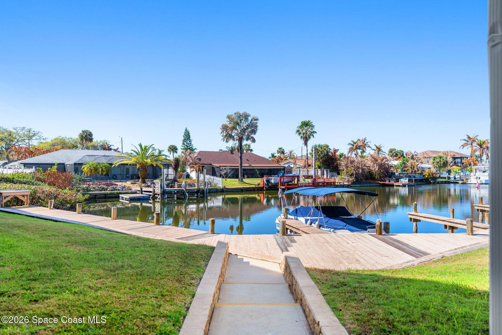 1595 N Atlantic Avenue 311 photo 18