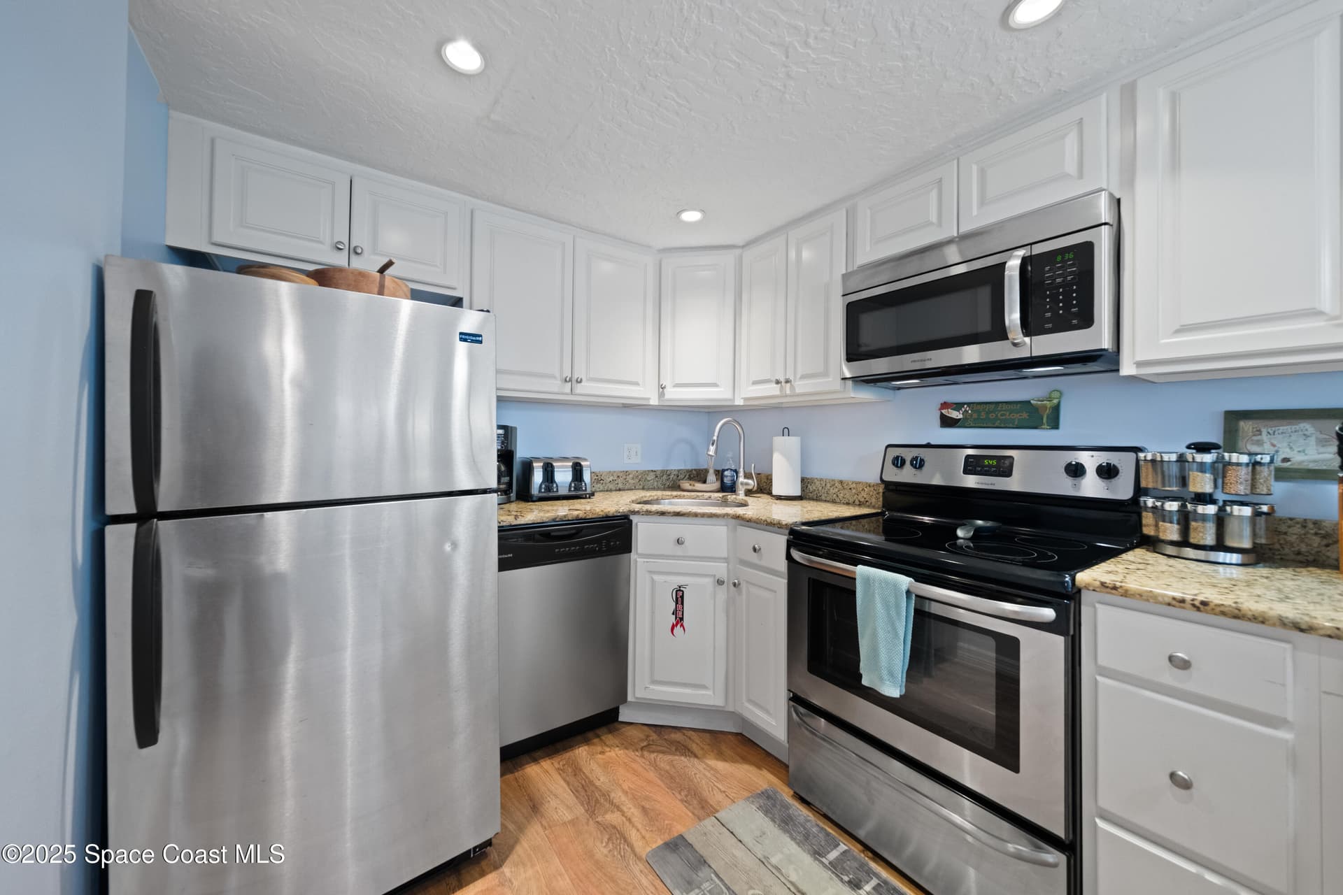 8600 Ridgewood Avenue 1308 photo 14