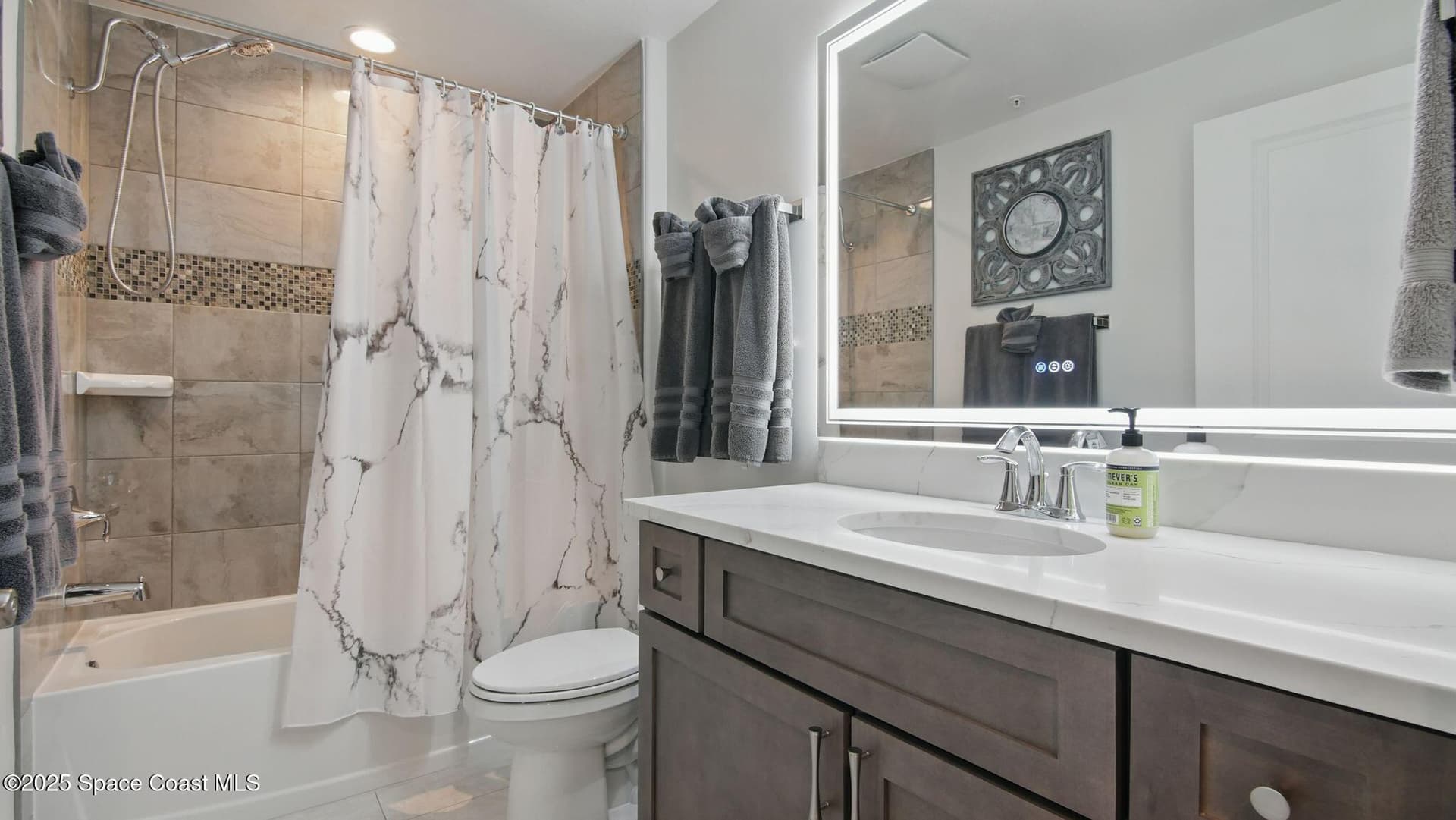1435 S Harbor City Boulevard 401 photo 12