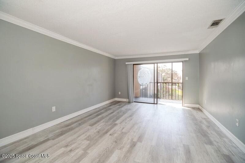 201 International Drive 226 photo 18