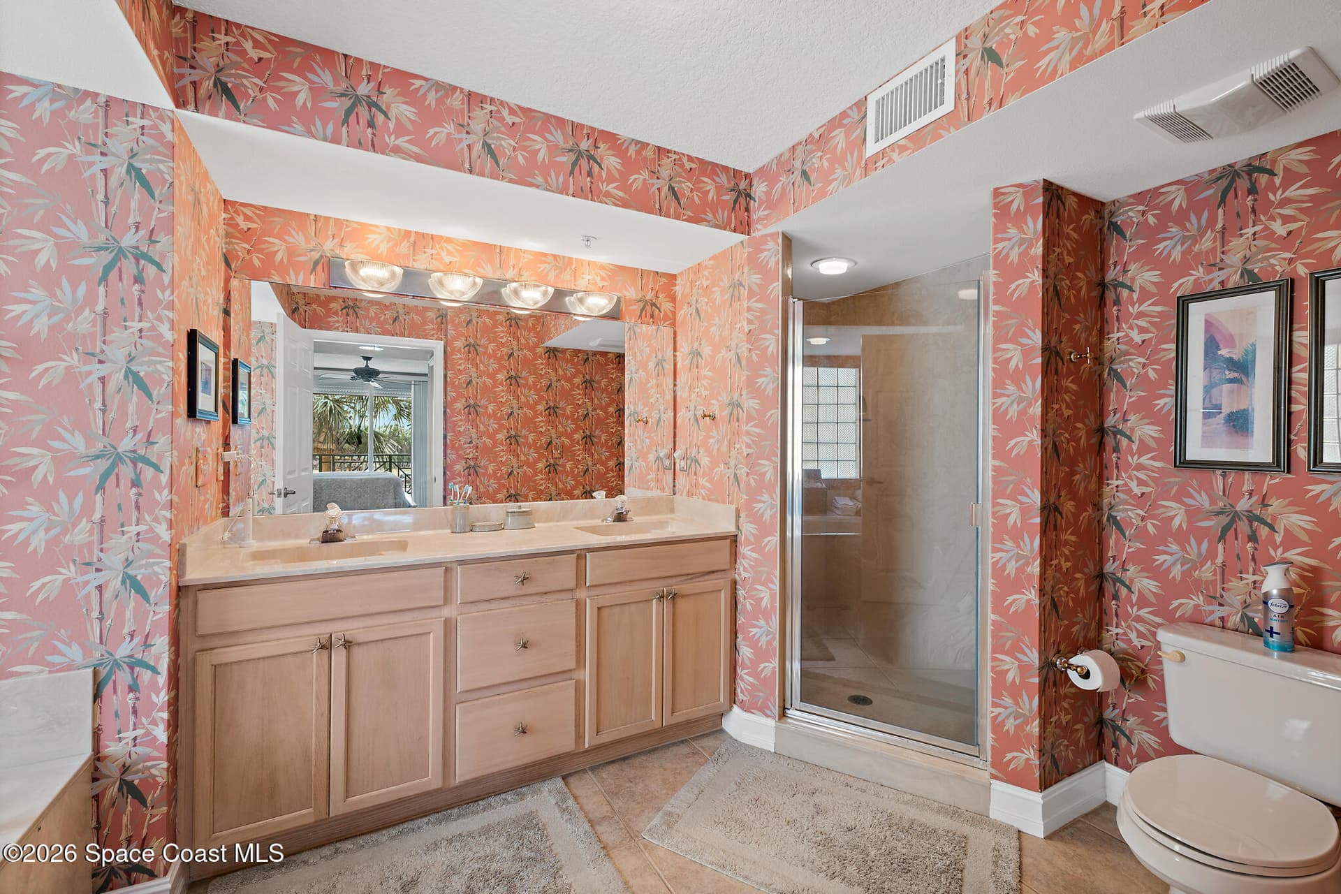 8472 Ridgewood Avenue 201 photo 25