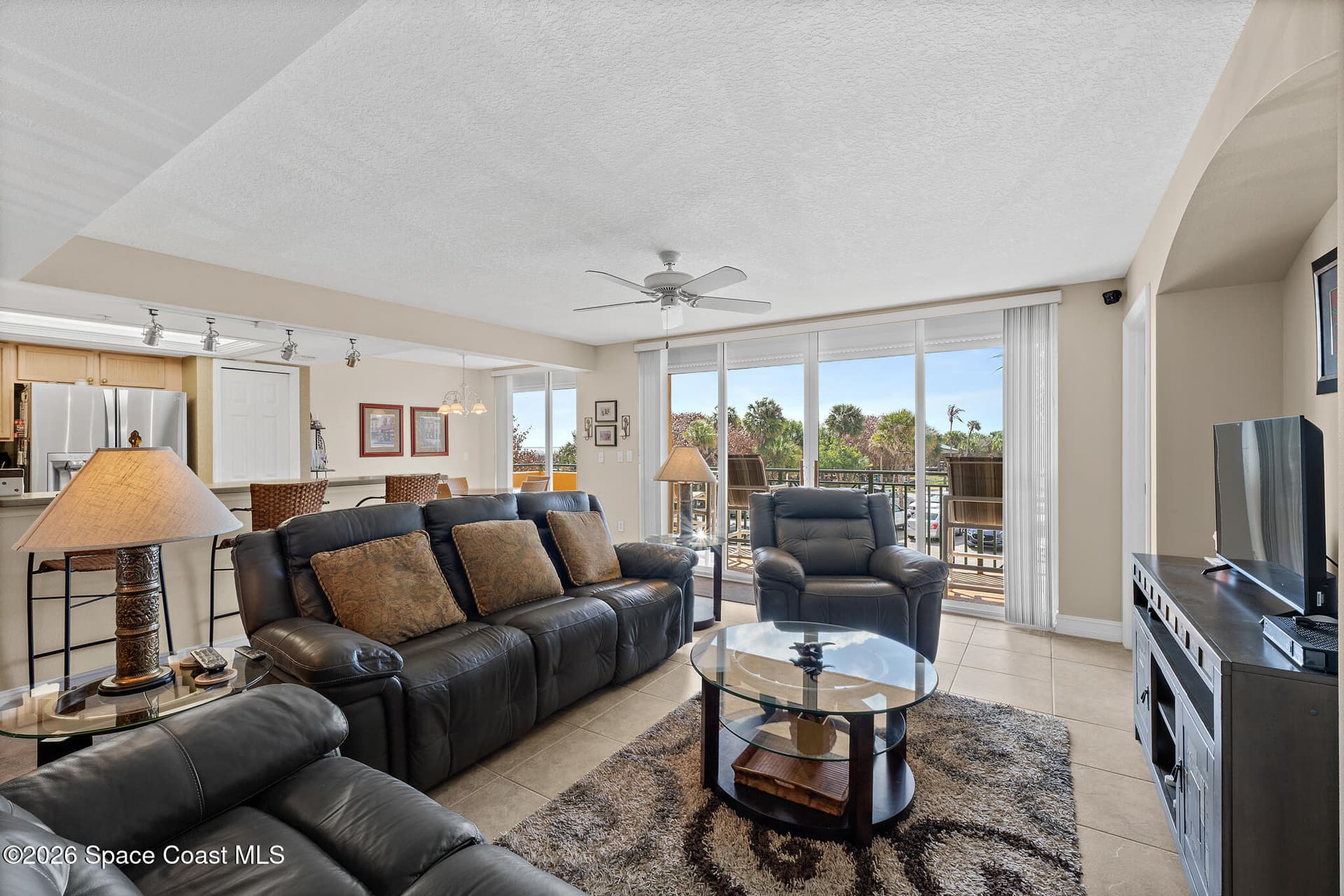 8472 Ridgewood Avenue 201 photo 6