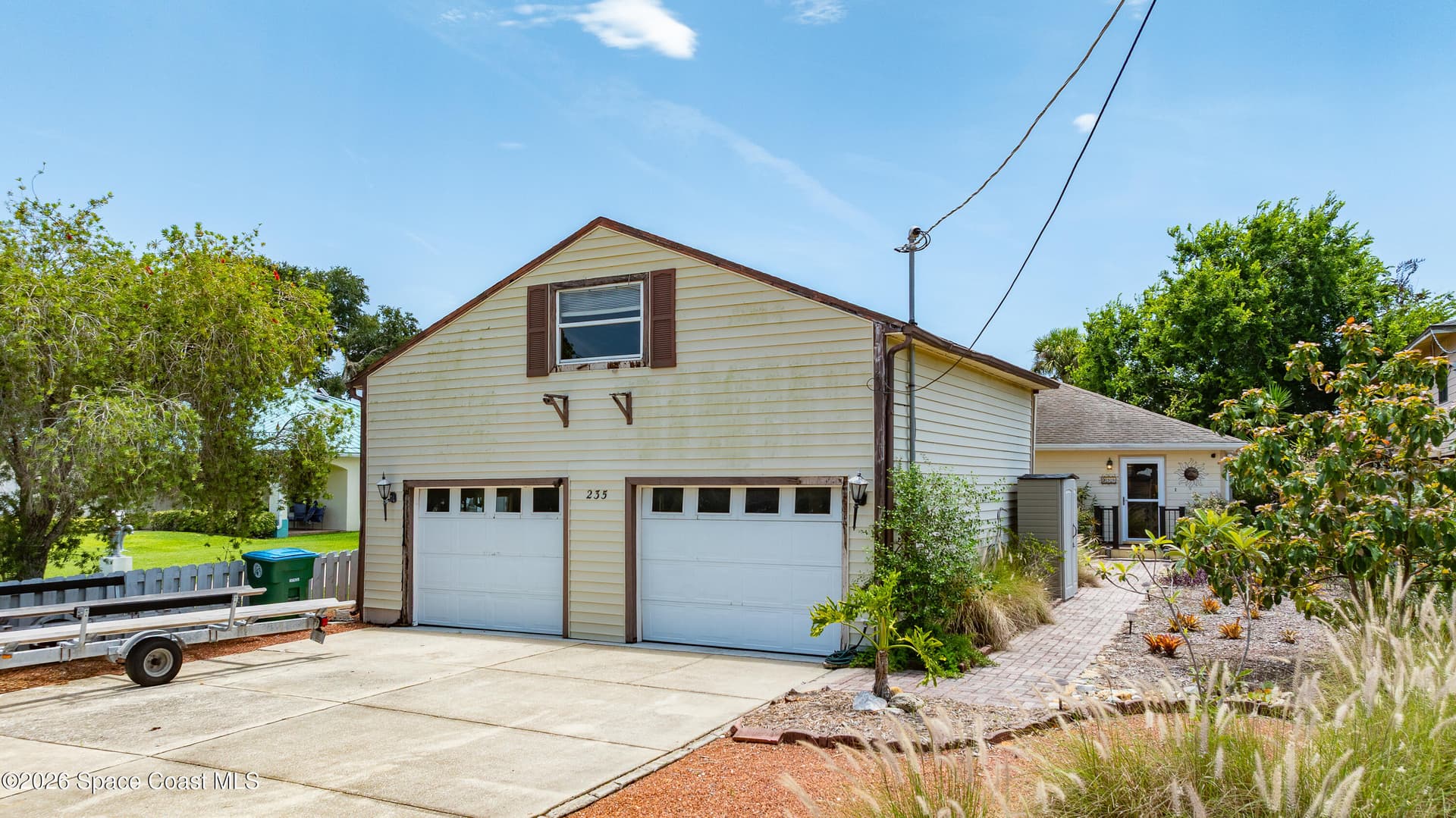 235 Randle Avenue photo 3