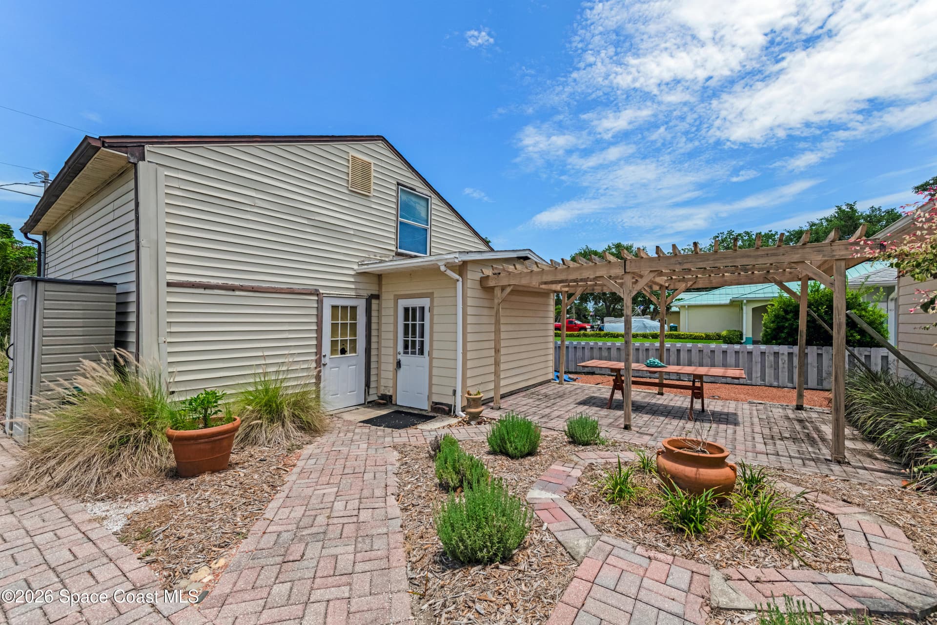 235 Randle Avenue photo 22