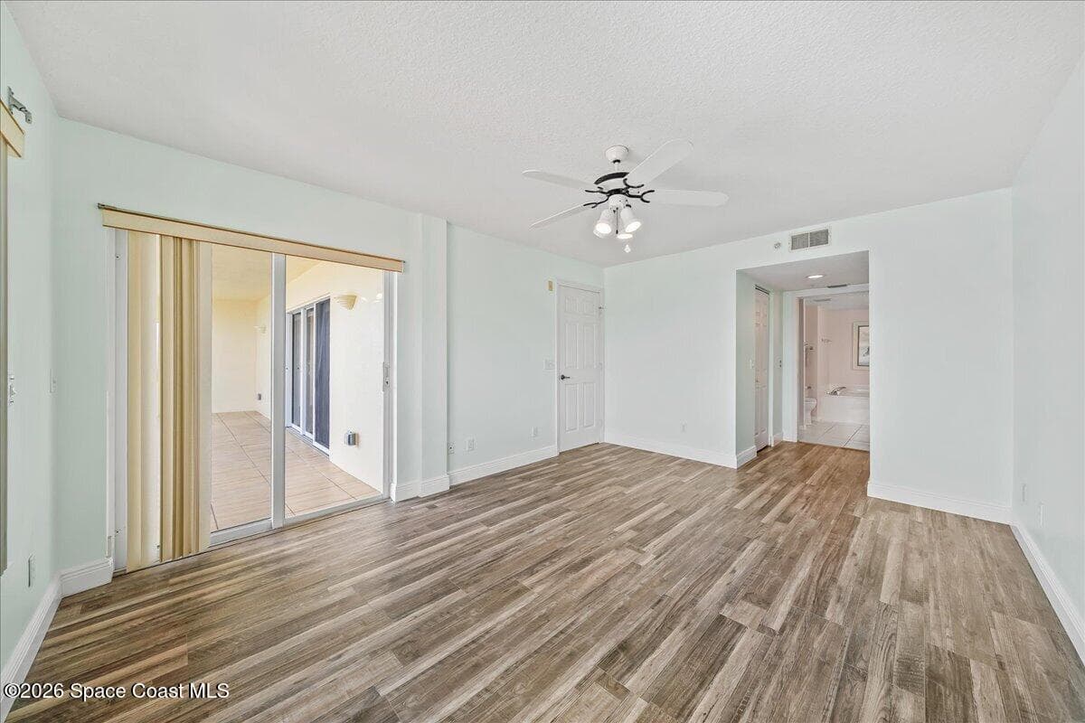 102 Riverside Drive 203 photo 22