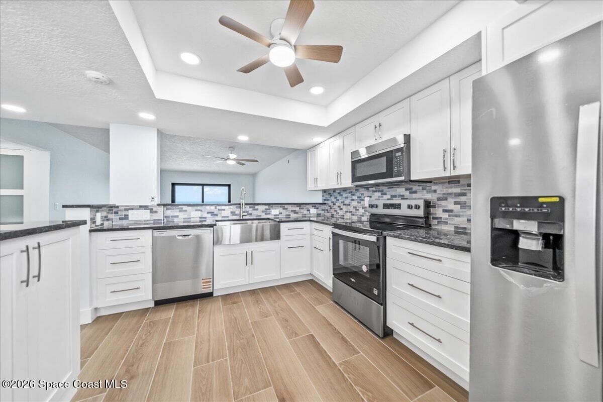 1465 Highway A1A 506 photo 10
