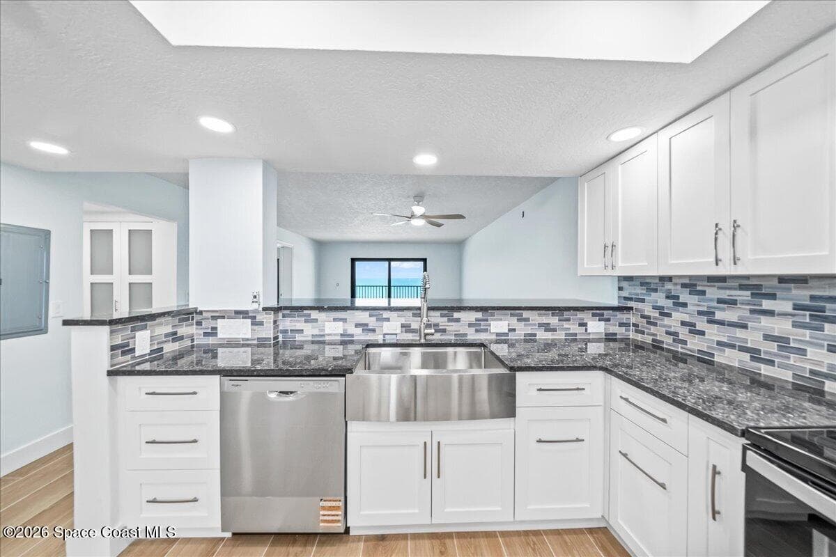 1465 Highway A1A 506 photo 12