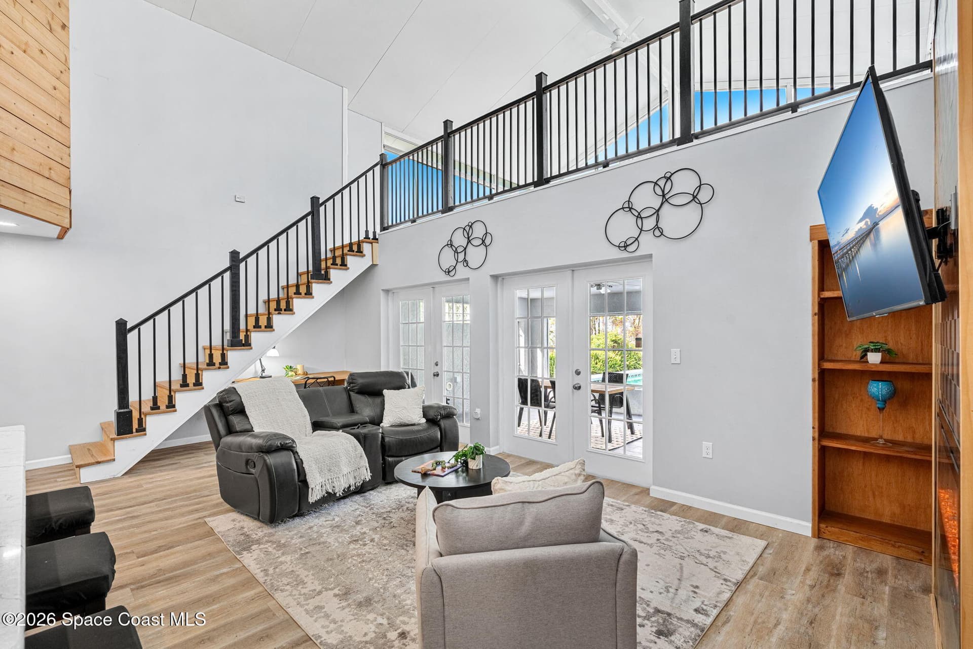 975 Oak Street photo 16