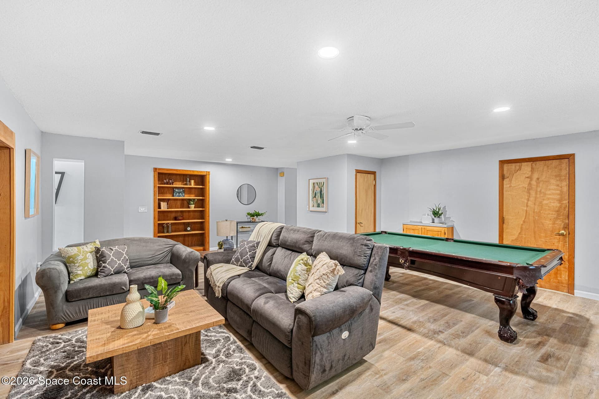 975 Oak Street photo 23