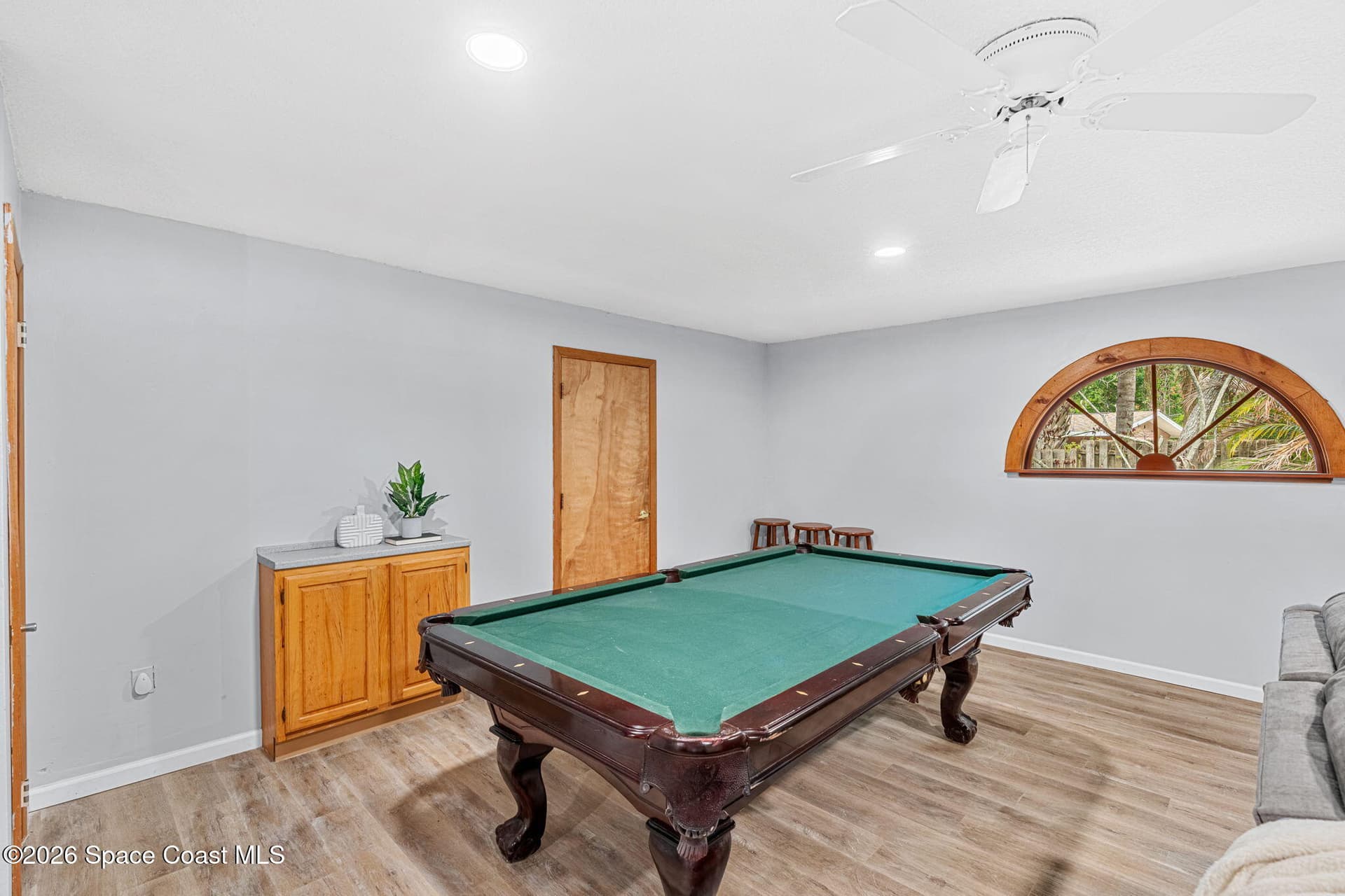 975 Oak Street photo 25