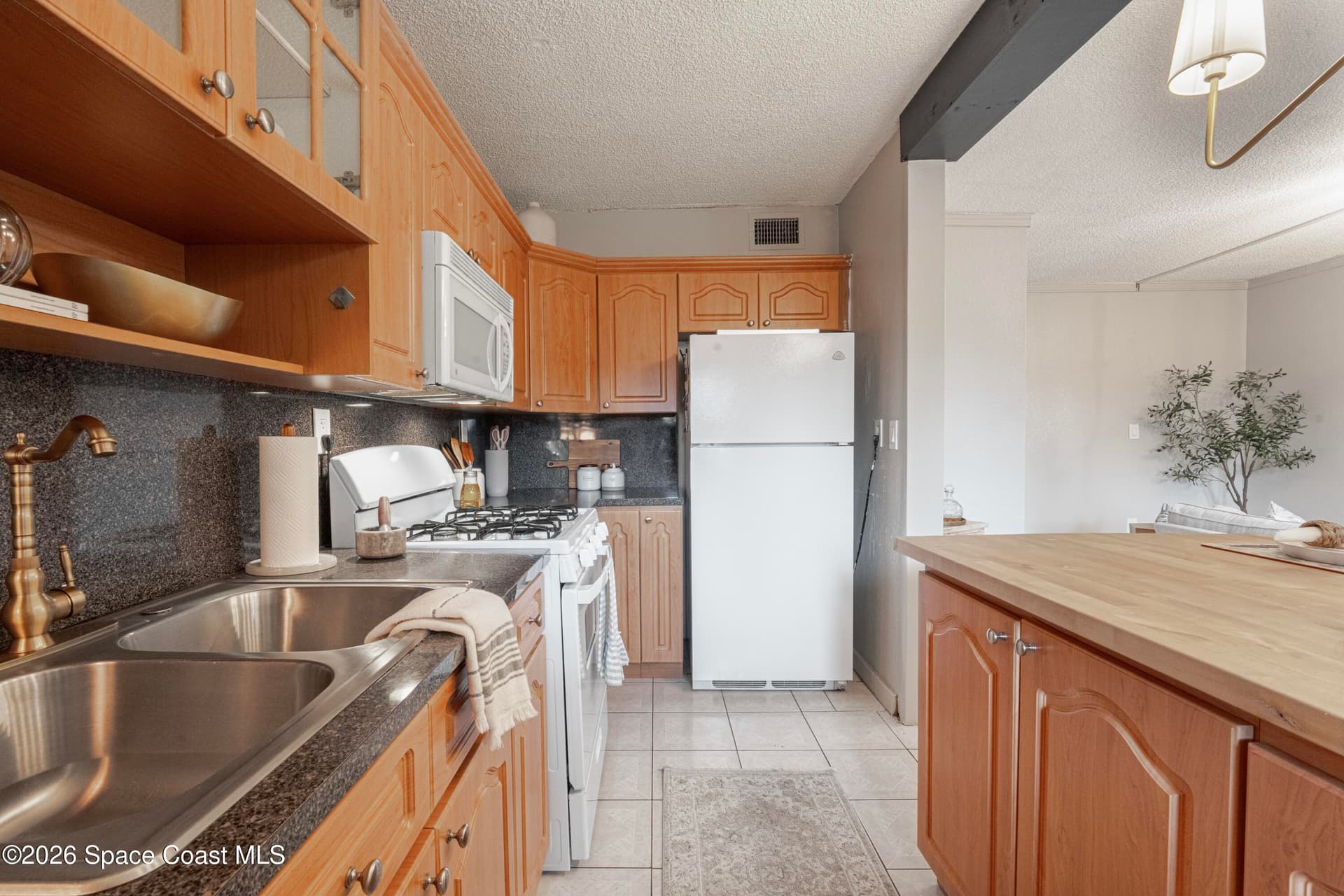 115 NE 202nd Terrace M20 photo 12