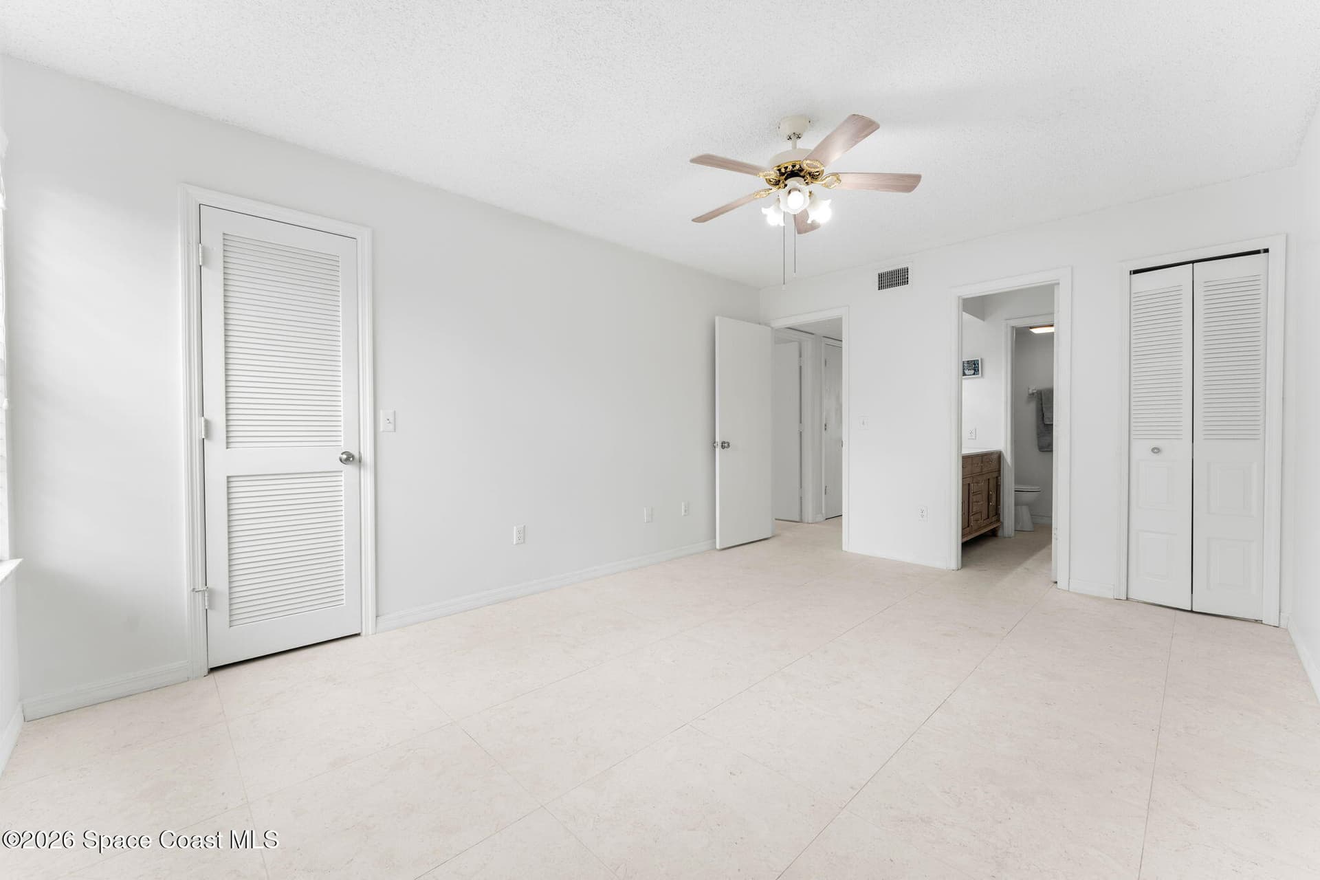 7310 N Highway 1 101 photo 17