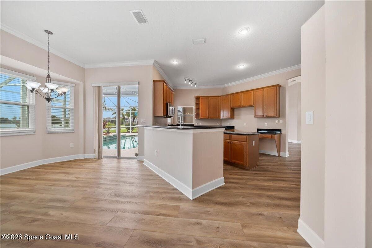 5590 Faith Drive photo 10