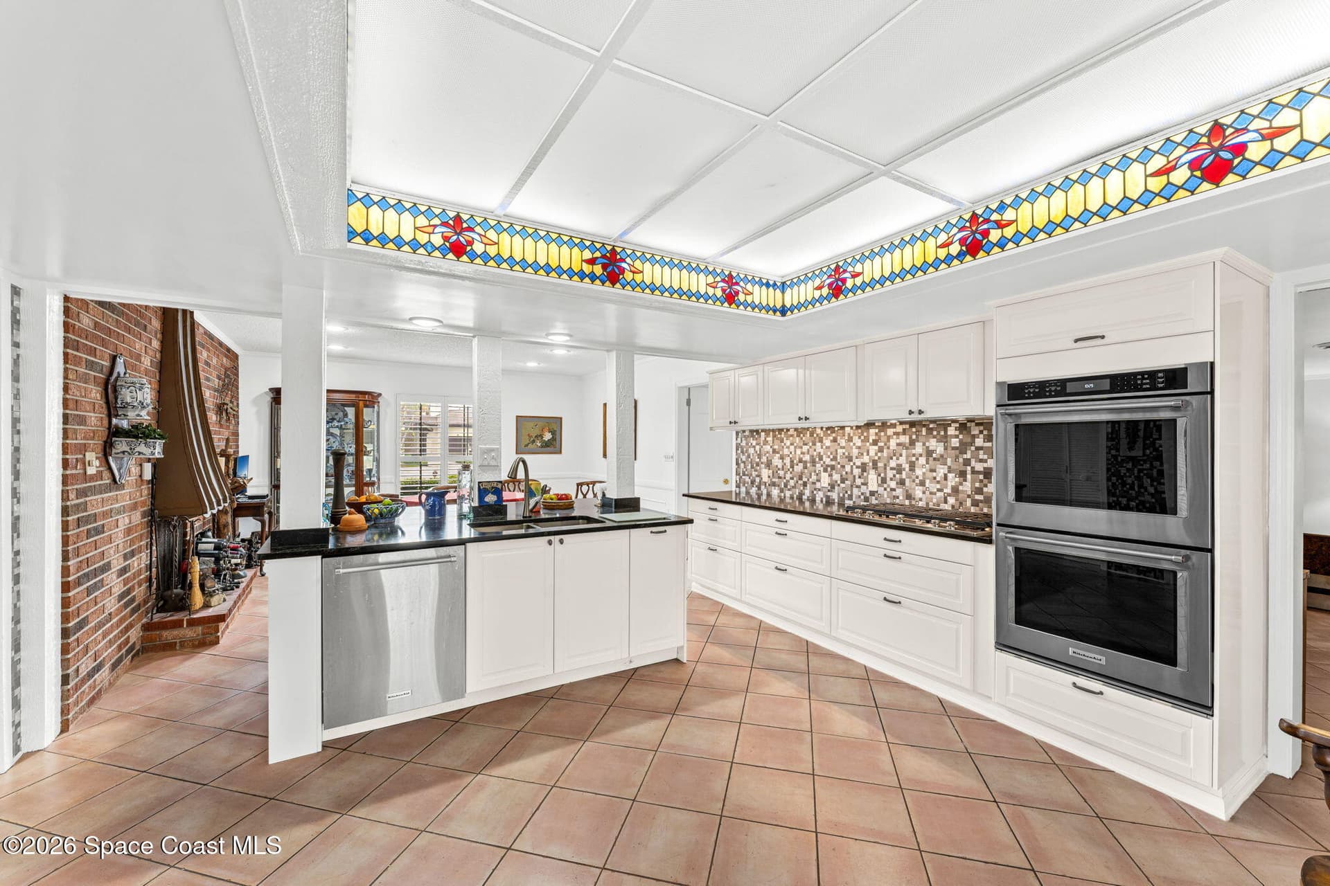 1790 Bayshore Drive photo 4