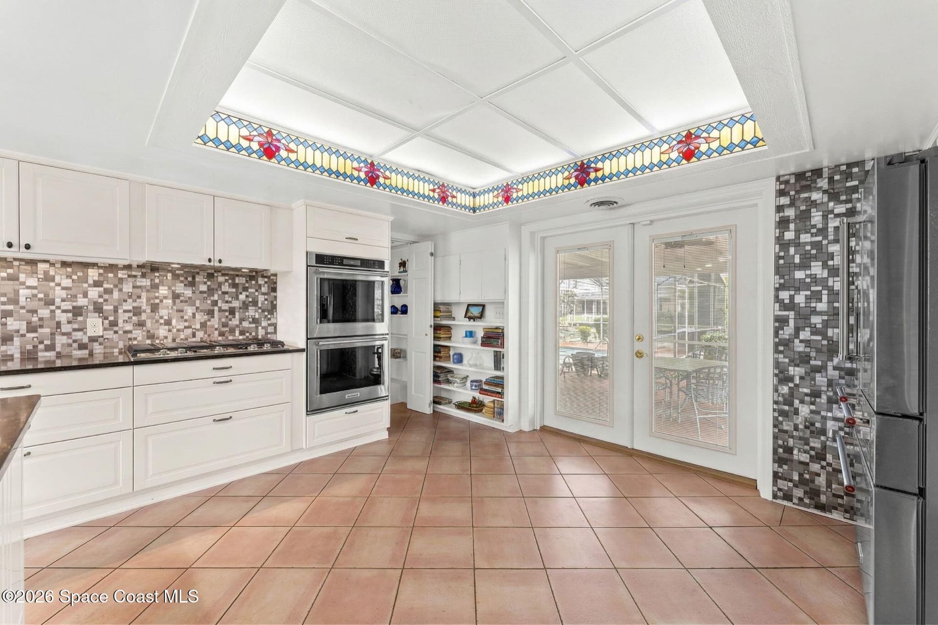 1790 Bayshore Drive photo 6