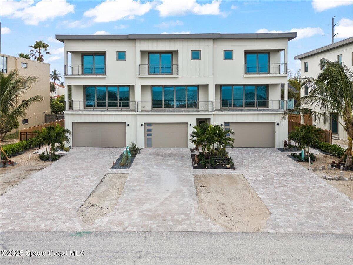 1006 Wave Crest Avenue photo 3