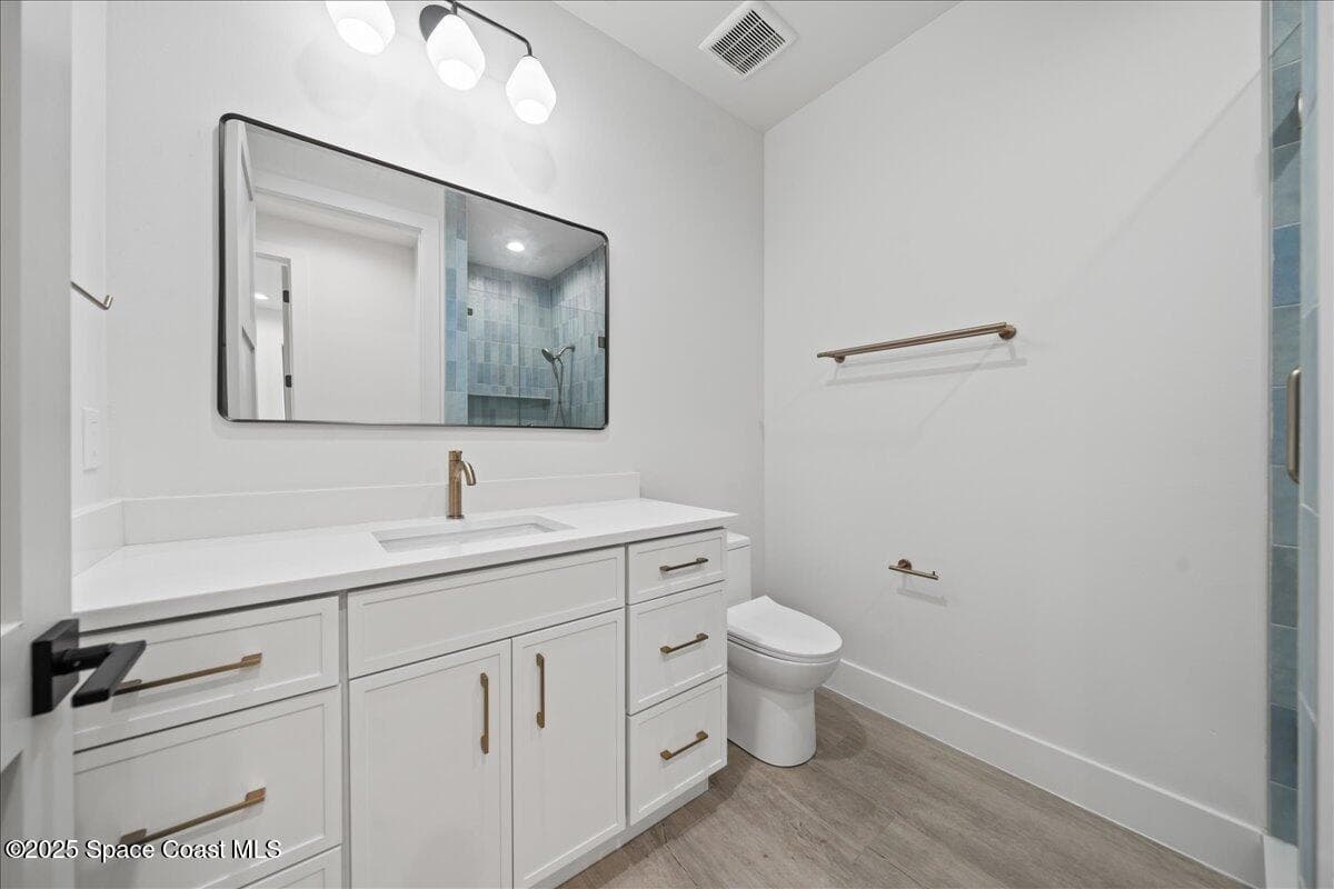 1006 Wave Crest Avenue photo 14
